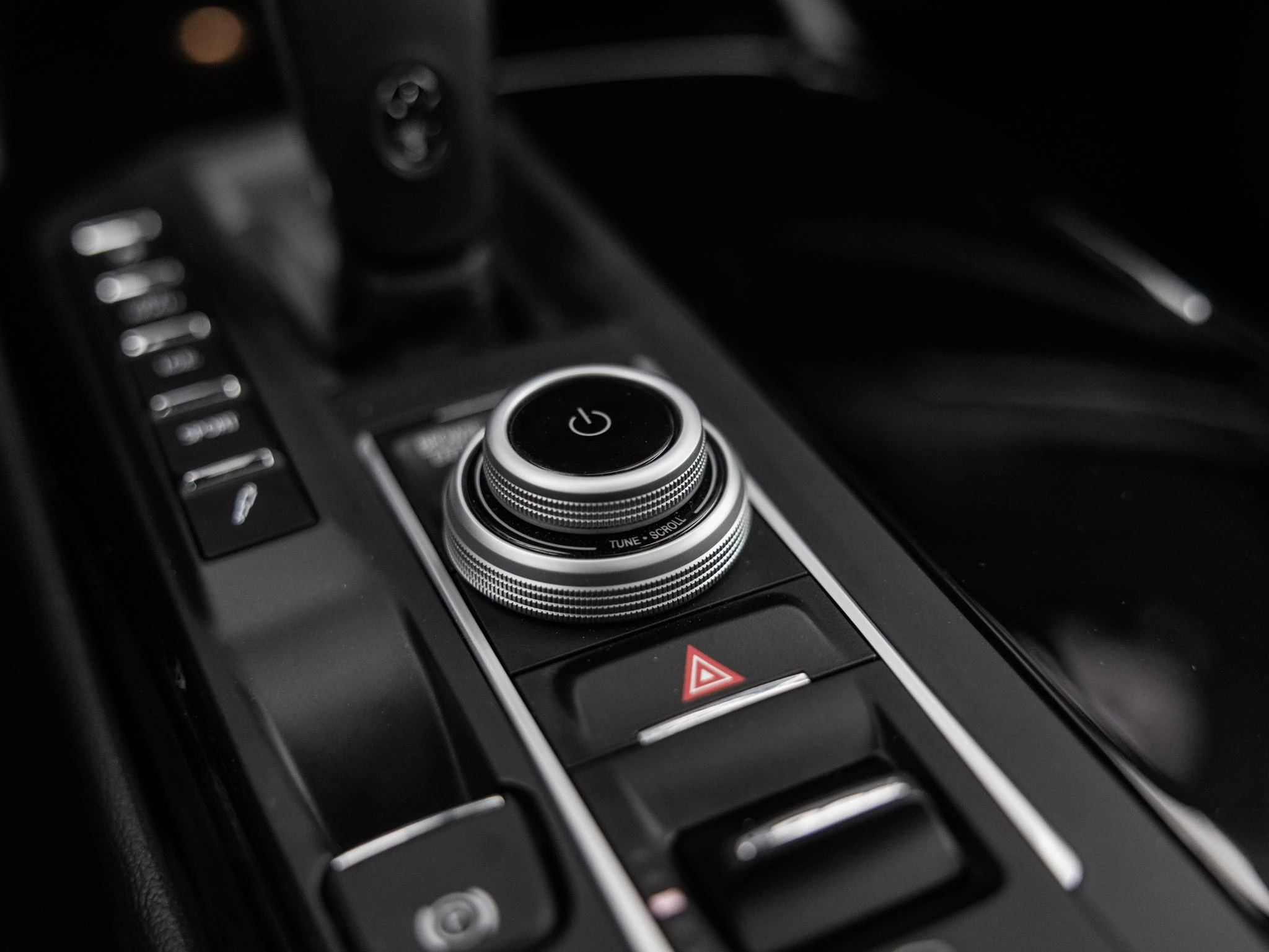 Maserati-Levante-image-29