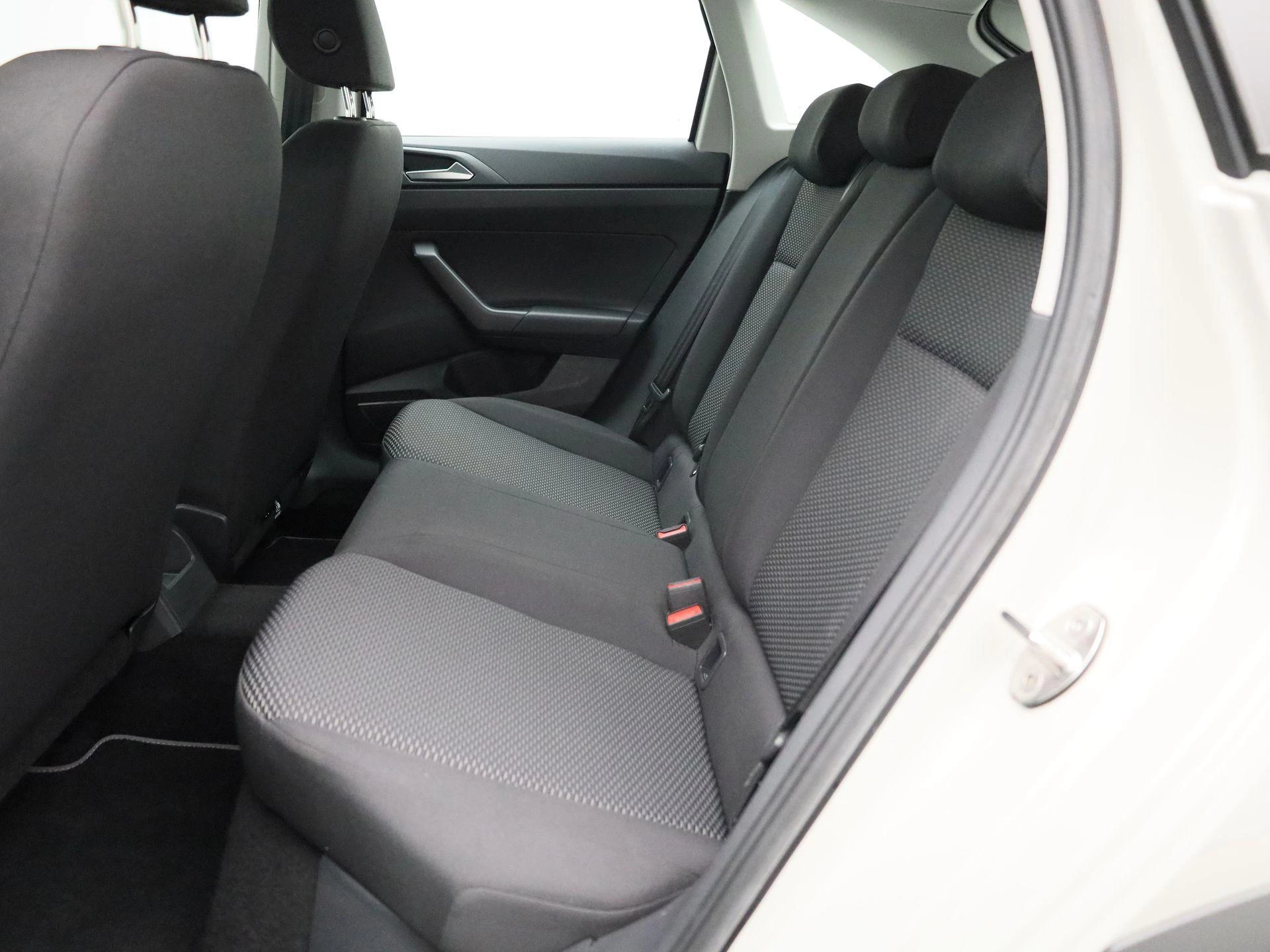 Volkswagen-Taigo-image-8