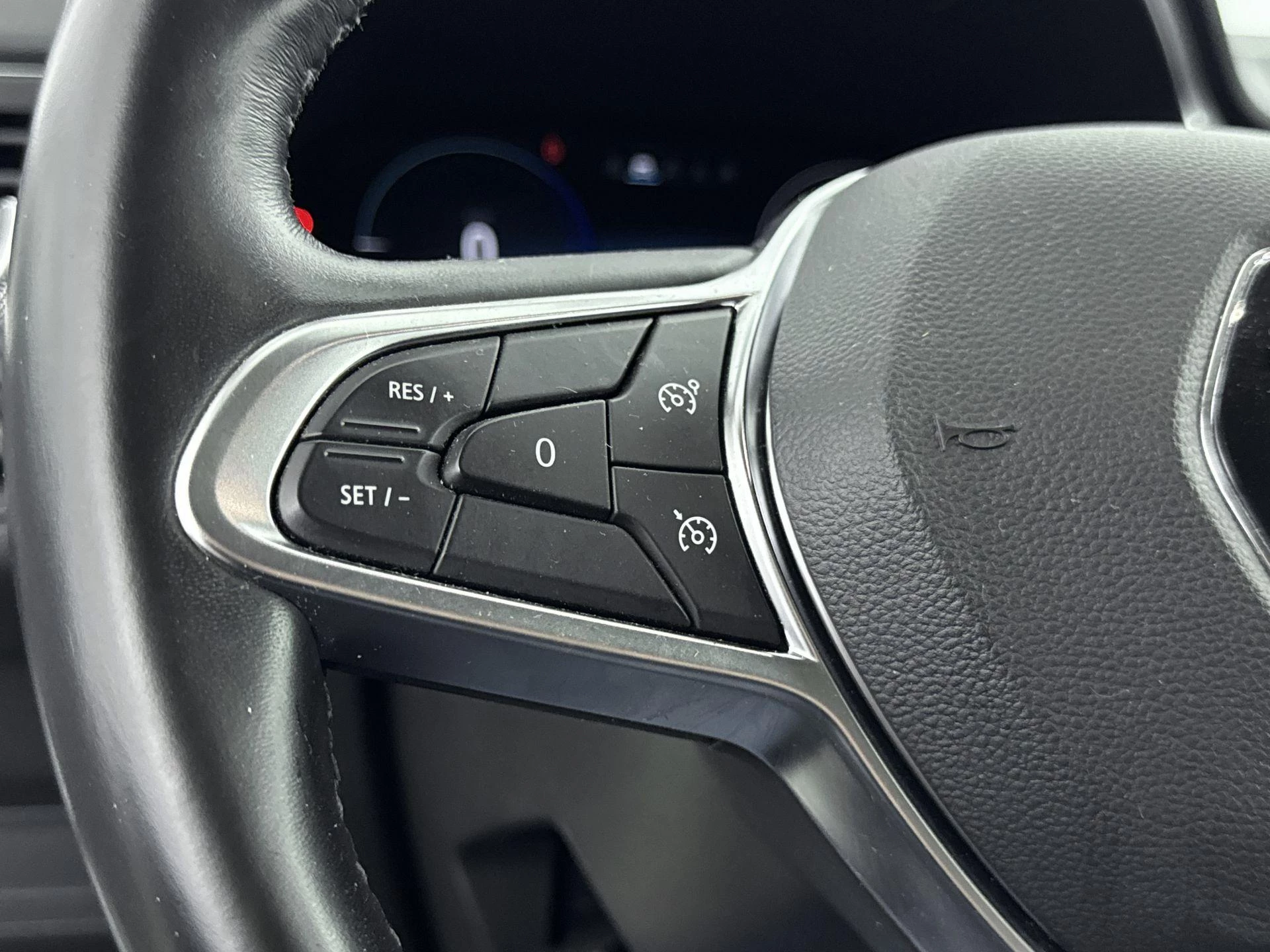 Renault-Captur-image-5