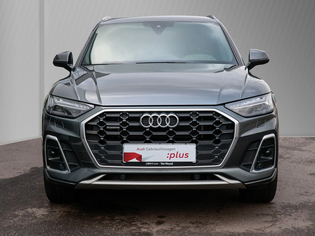 Audi Q5 55 TFSIe S line Matrix AHK B&O Business