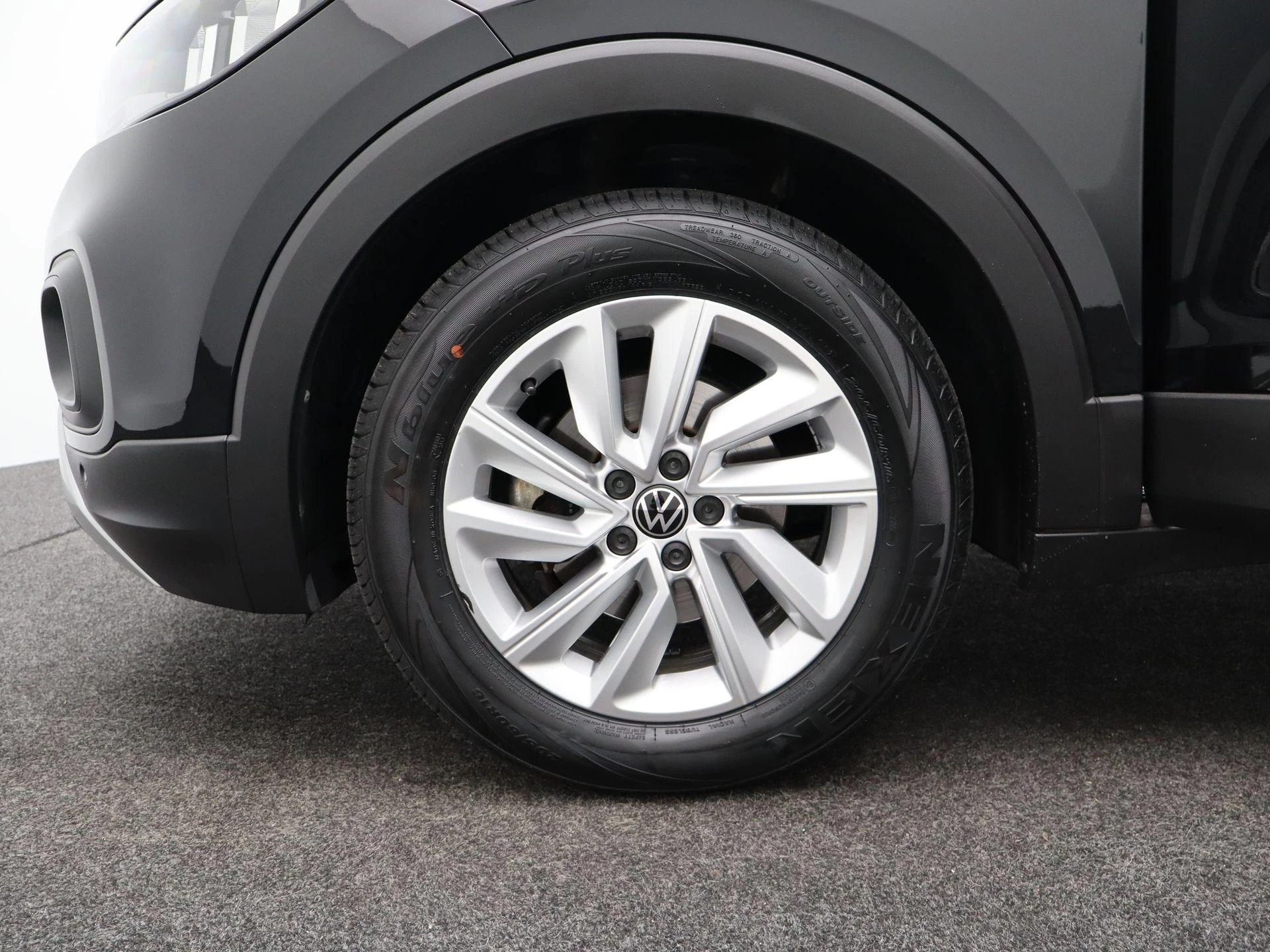 Volkswagen-T-Cross-image-14