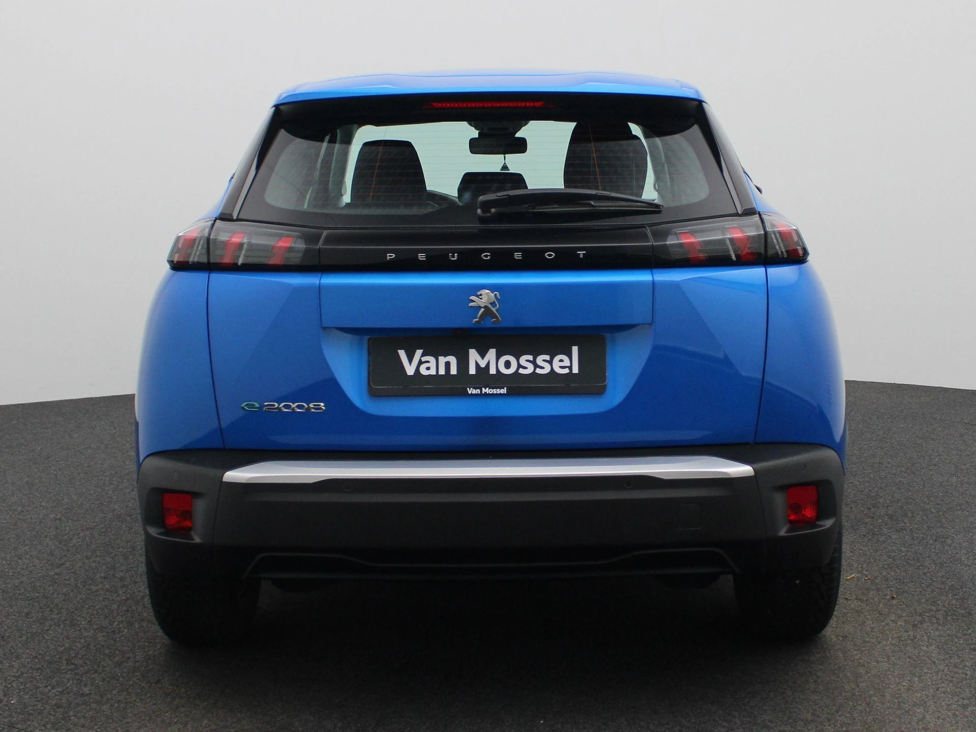 Peugeot-e-2008-image-5