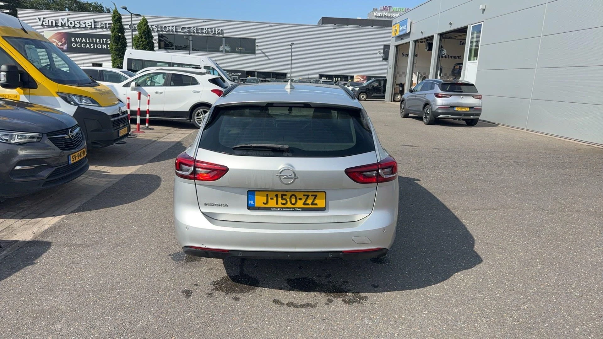Opel-Insignia-image-2
