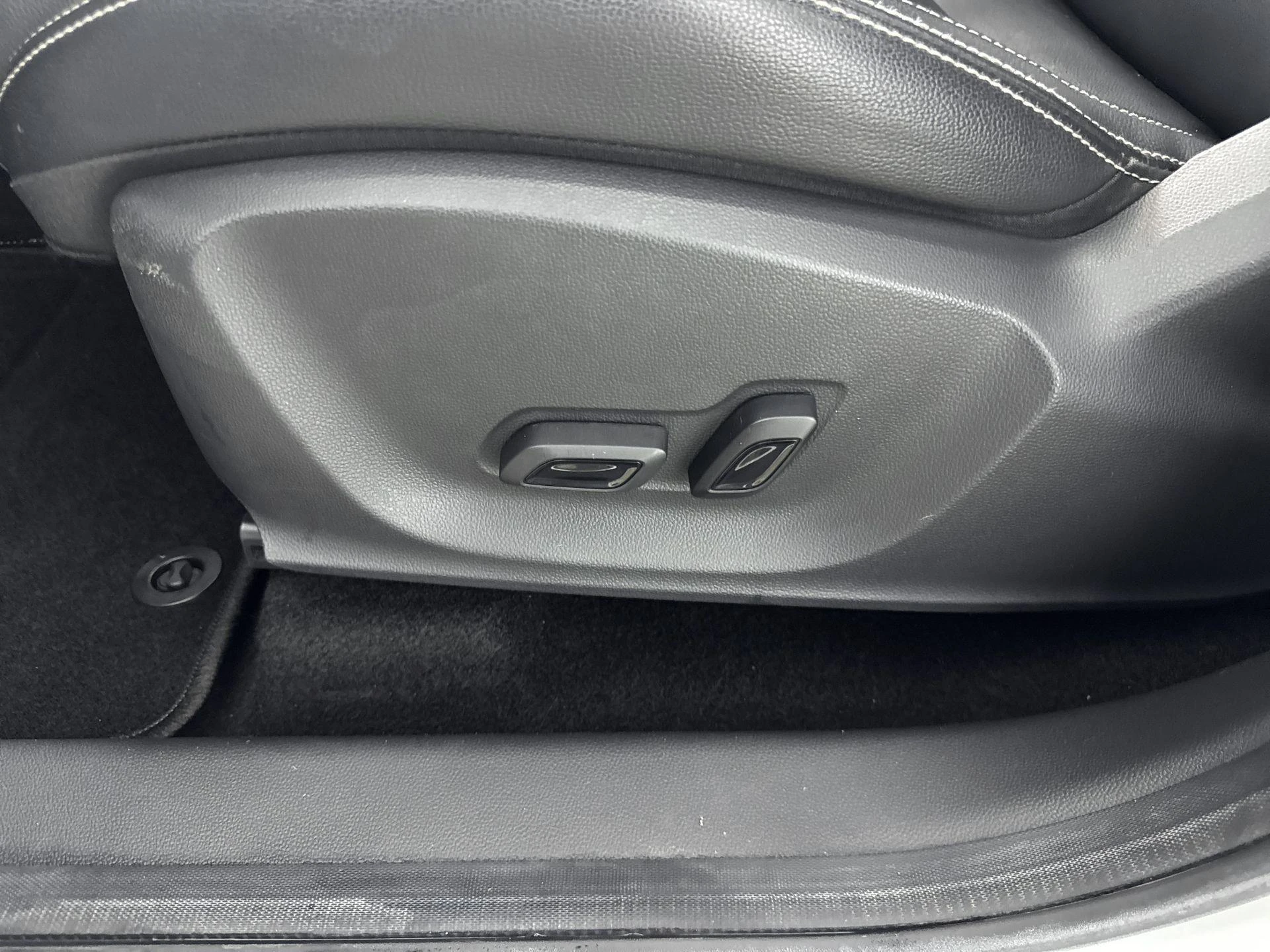 MG-ZS EV-image-18