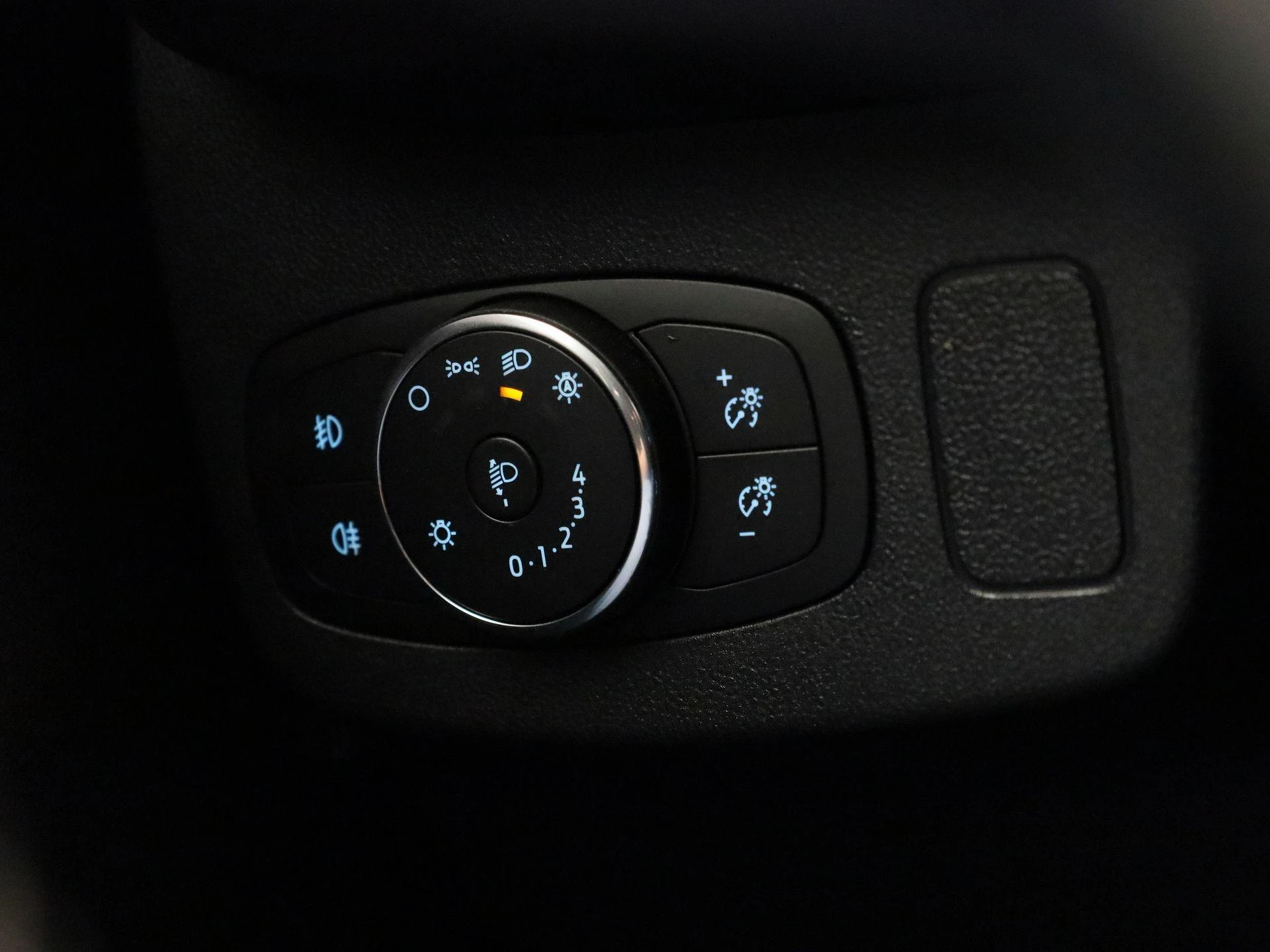 Ford-Puma-image-19