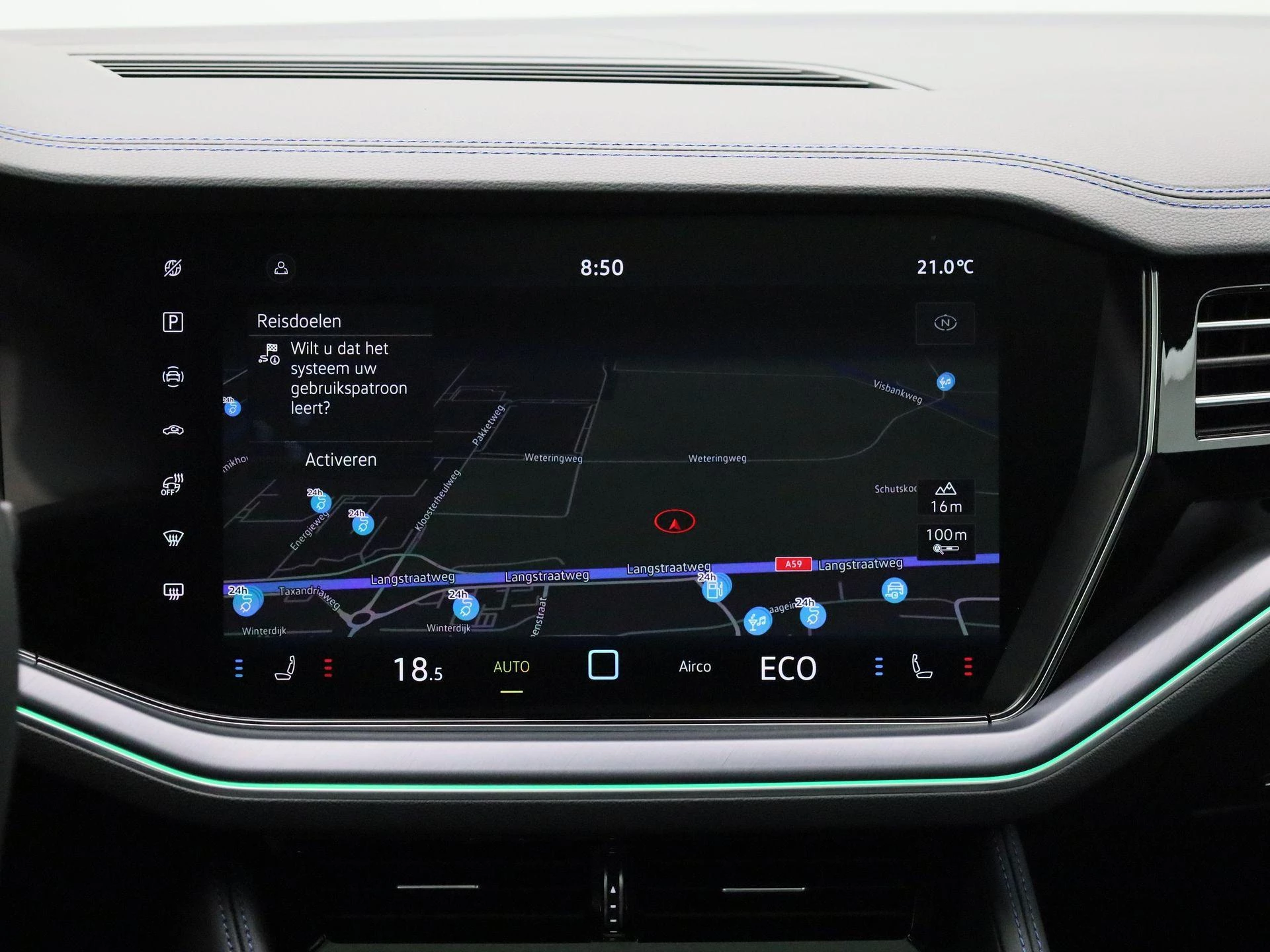 Volkswagen-Touareg-image-7