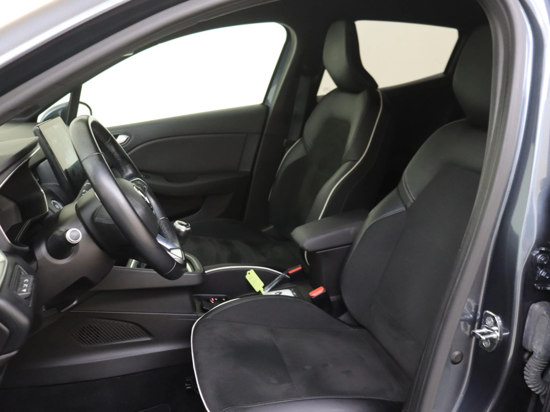 Renault-Clio-image-14