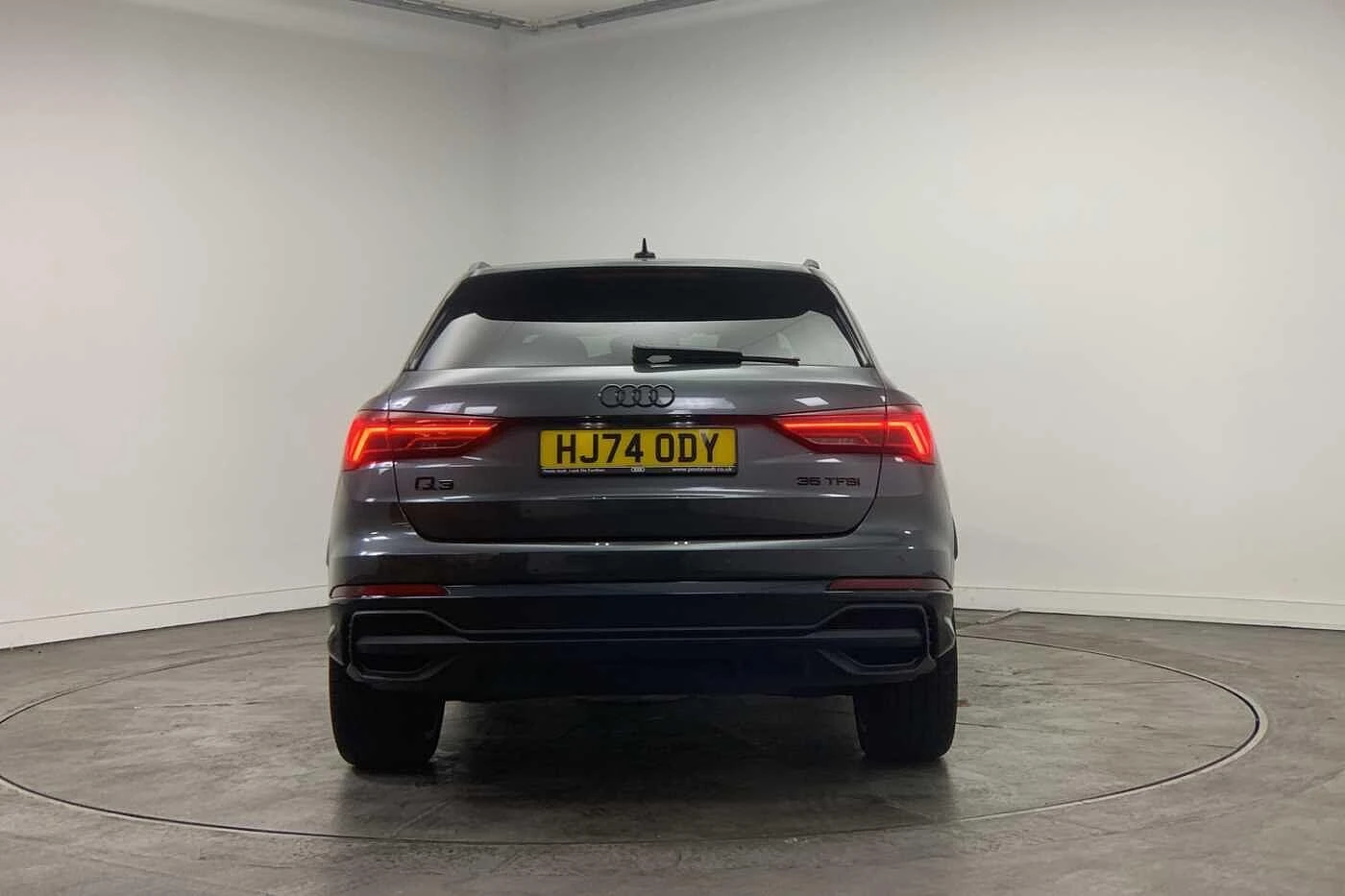 Audi-Q3-image-10