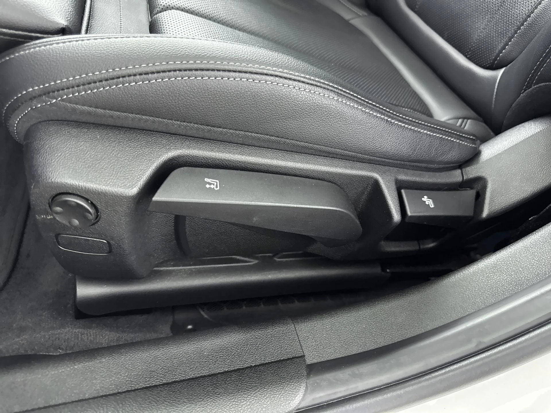 BMW-3 Serie-image-18
