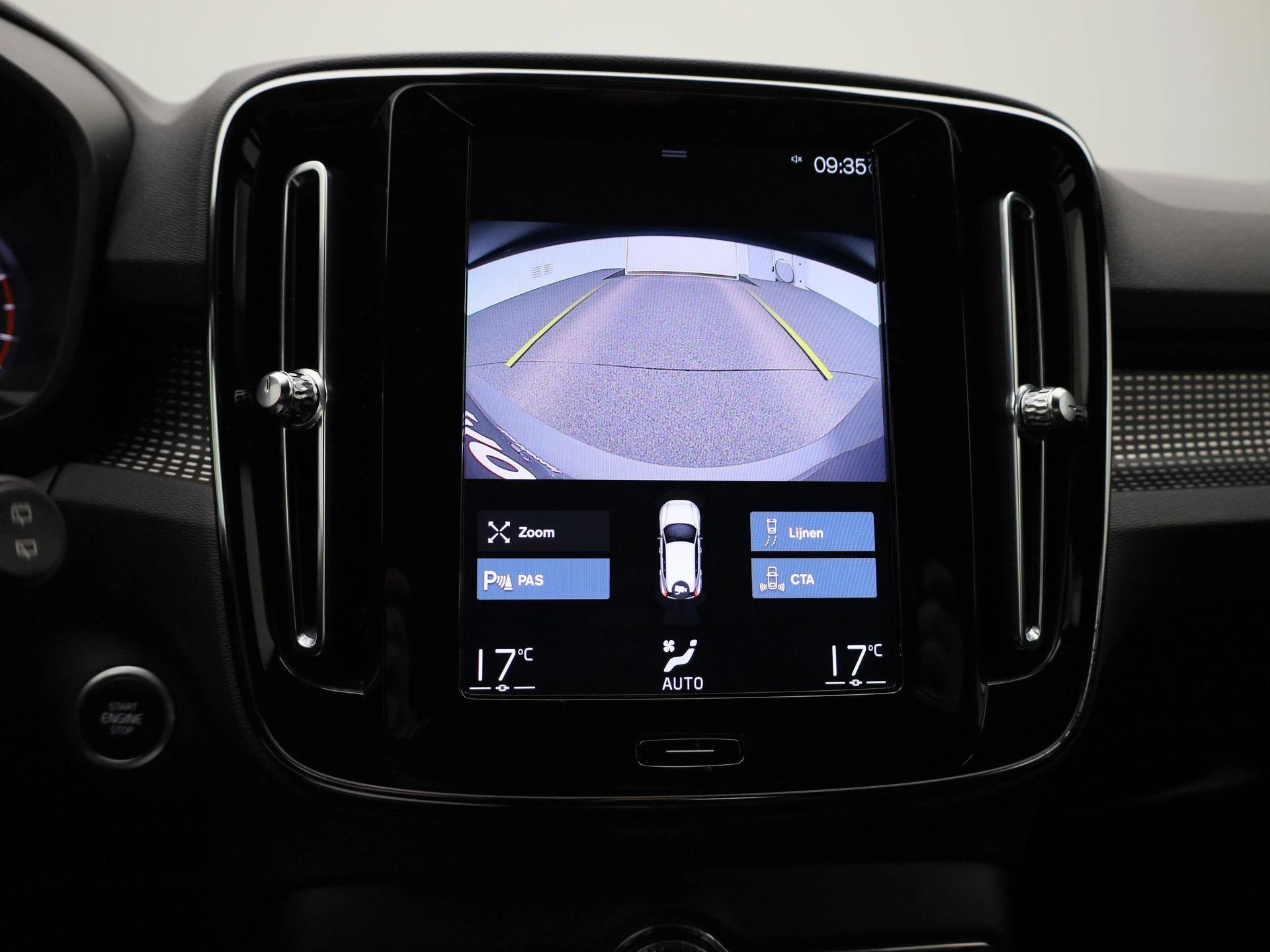 Volvo XC40 T2 R-Design