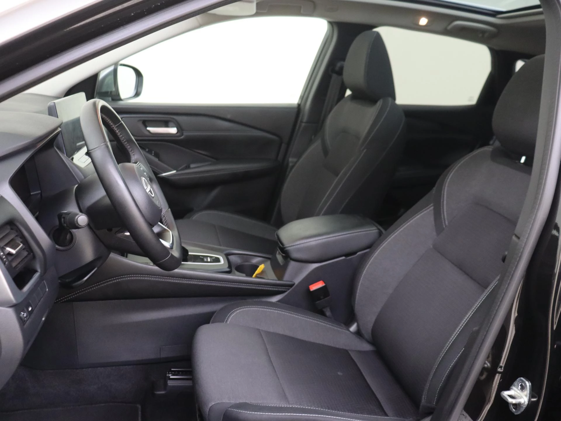 Nissan-QASHQAI-image-10