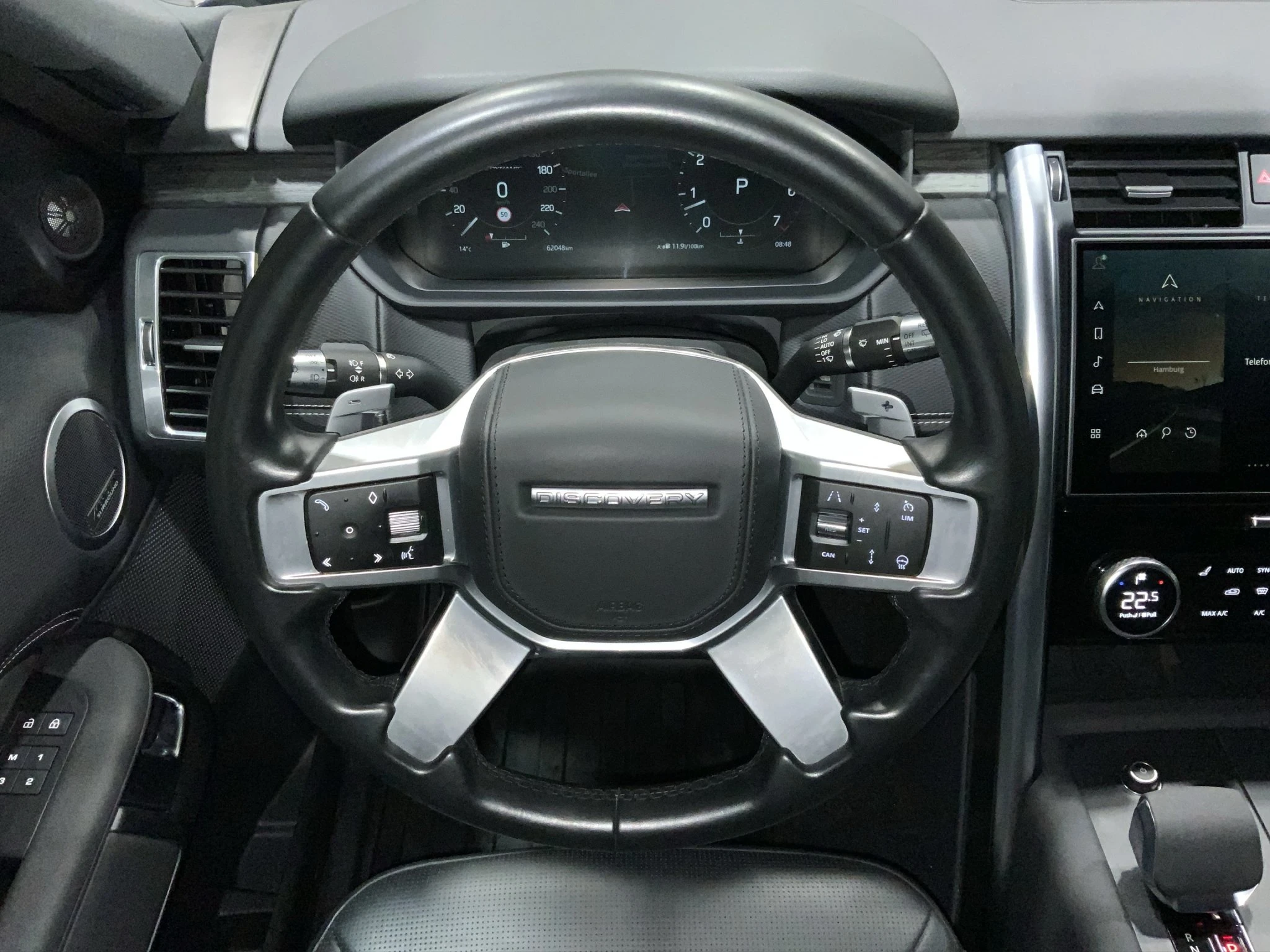 Land Rover-Discovery-image-13