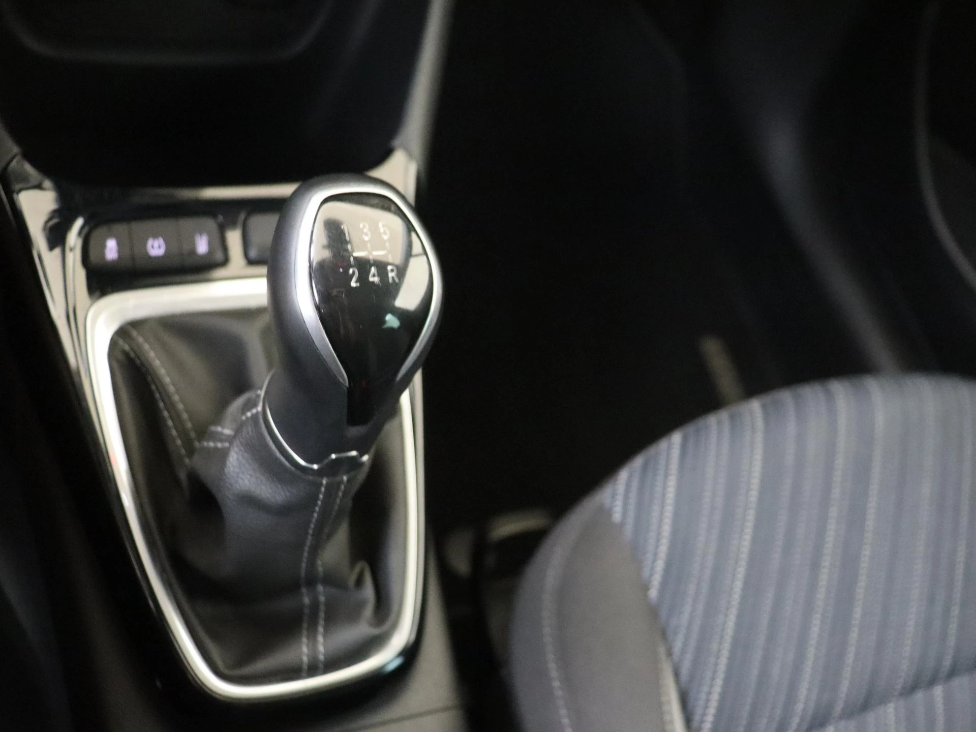 Opel-Crossland X-image-13