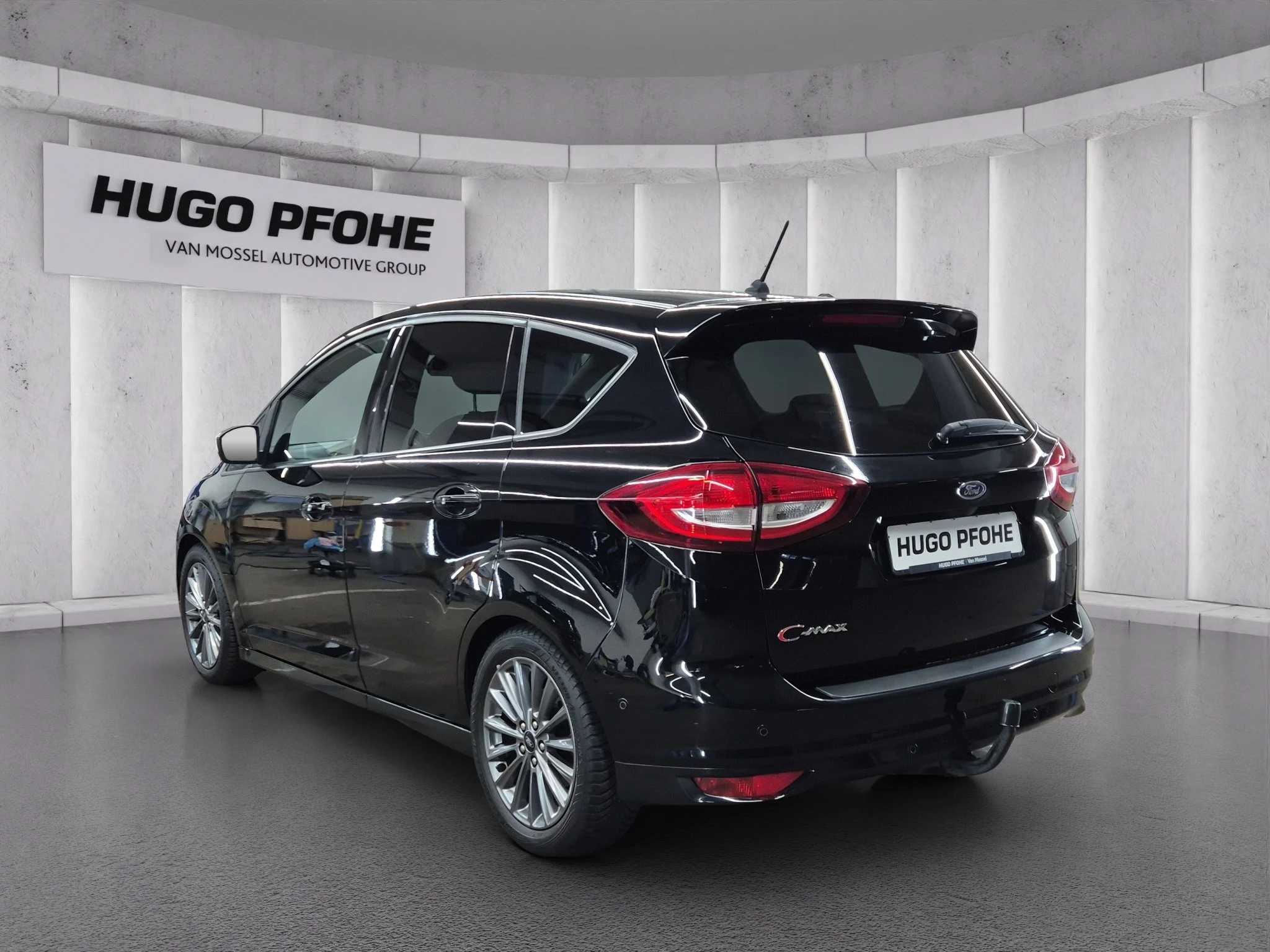 Ford-C-MAX-image-2