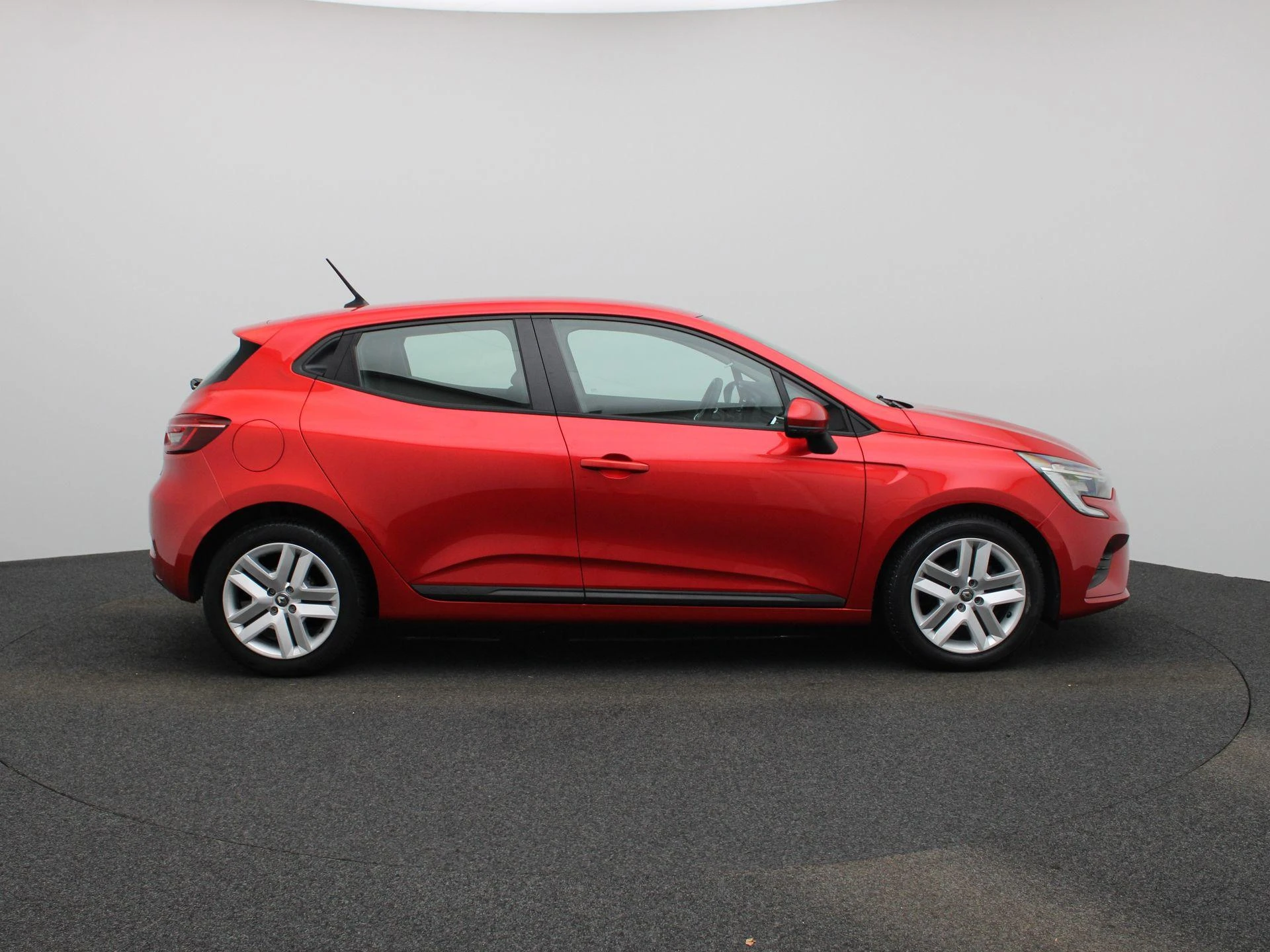 Renault-Clio-image-5