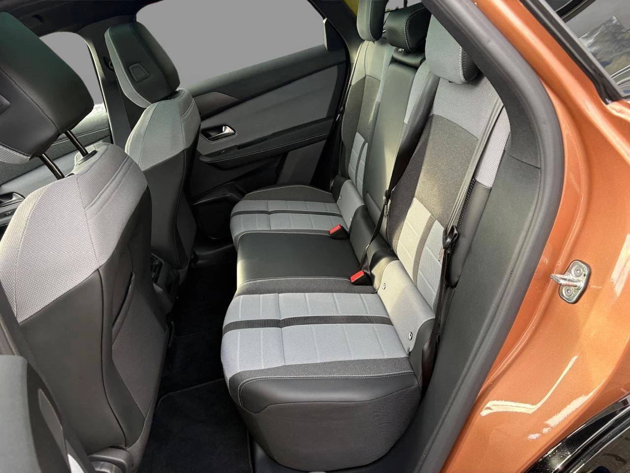 Opel-Grandland-image-11