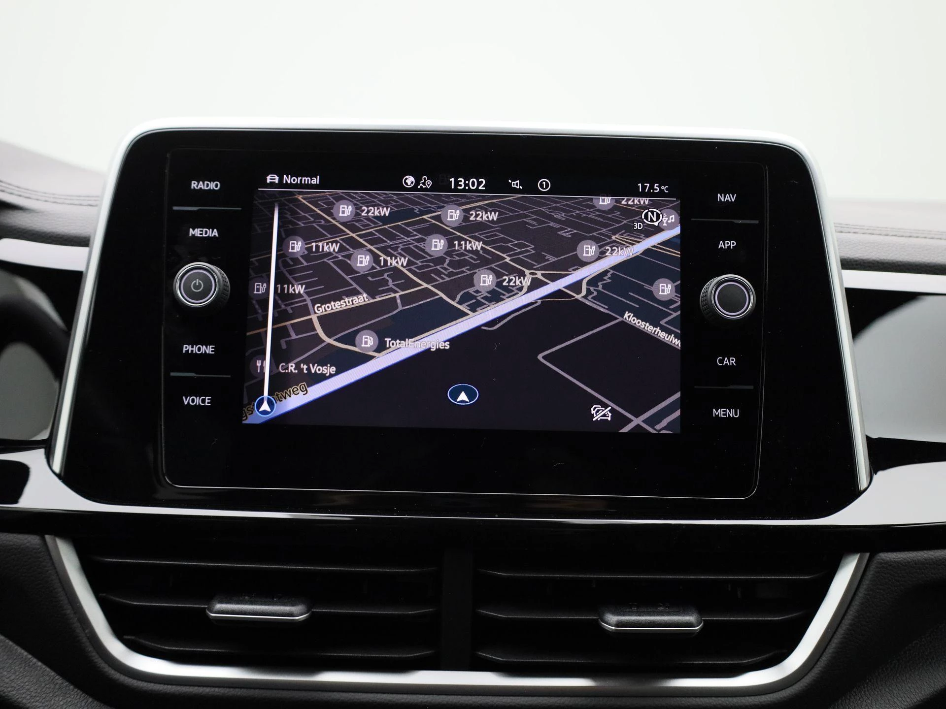 Volkswagen-T-Roc-image-15