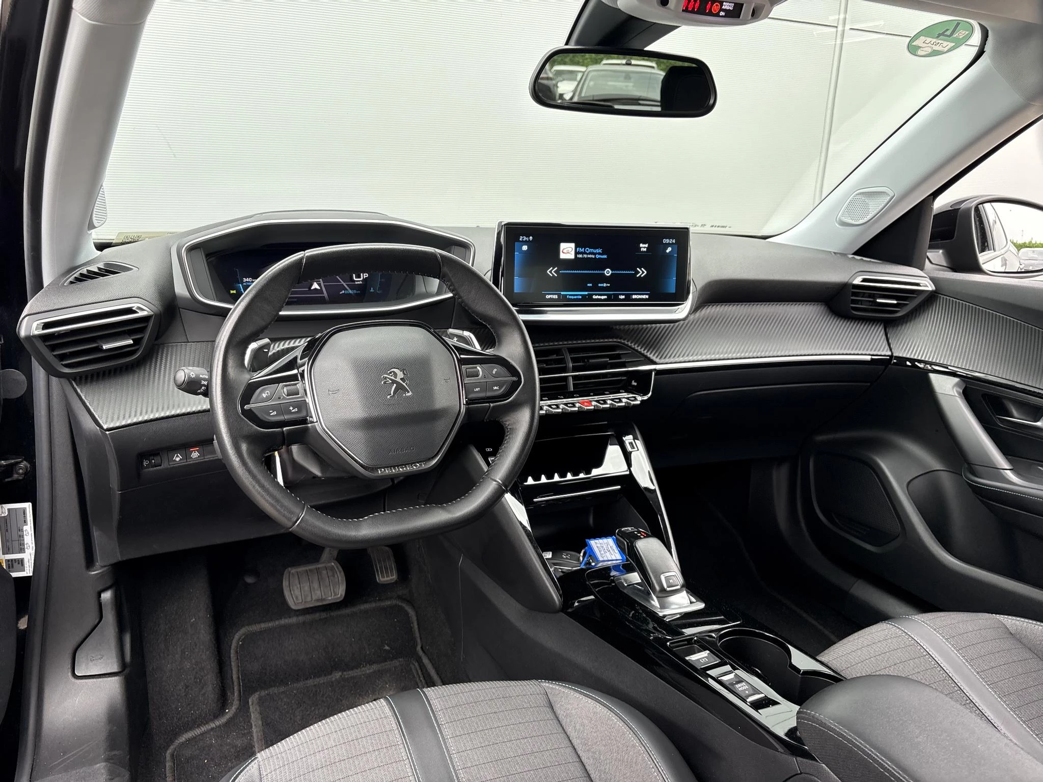 Peugeot 2008 1.2 PureTech Blue Lease Allure
