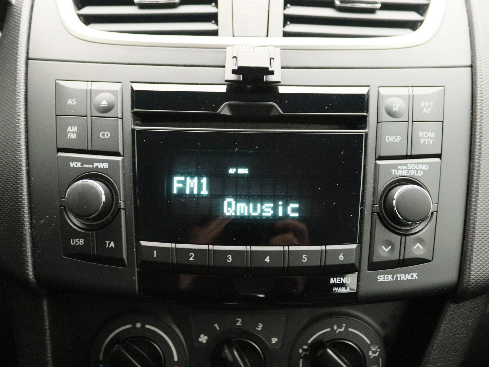 Suzuki-Swift-image-14