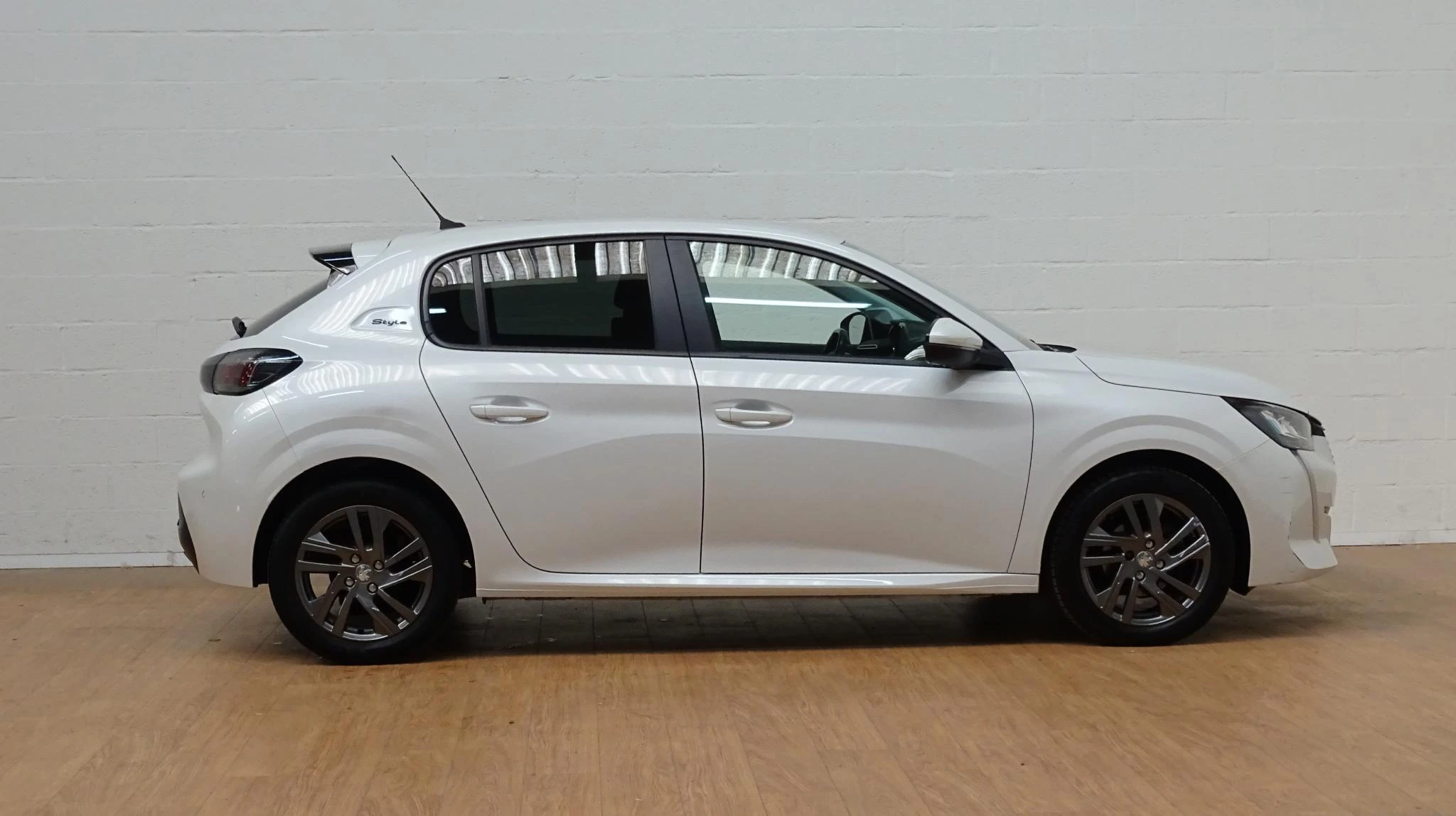 Peugeot-208-image-7