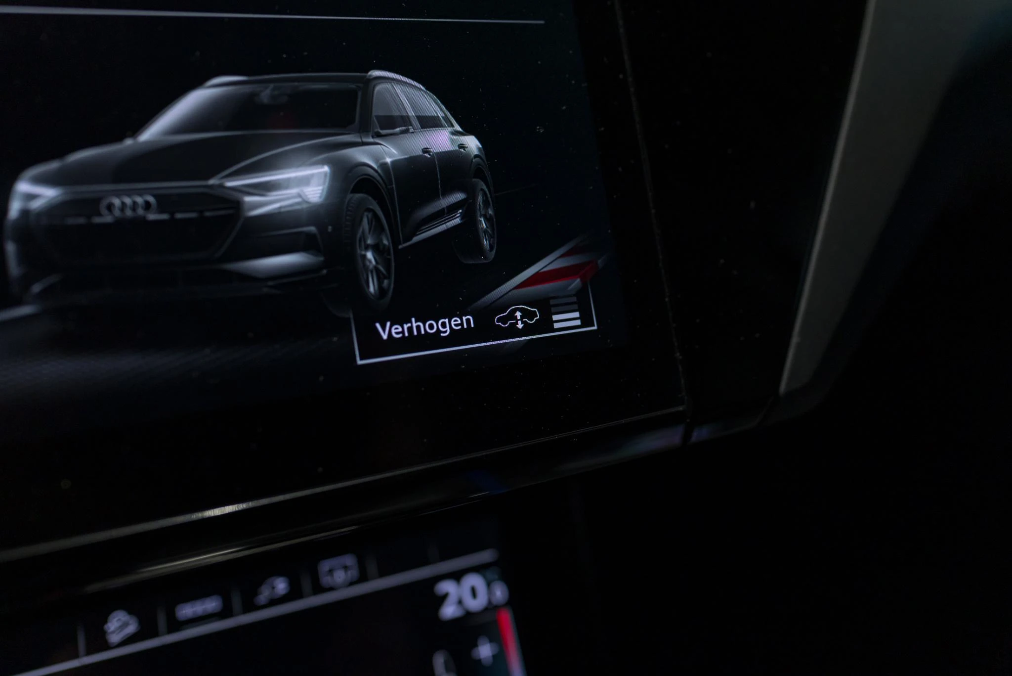 Audi-e-tron-image-40