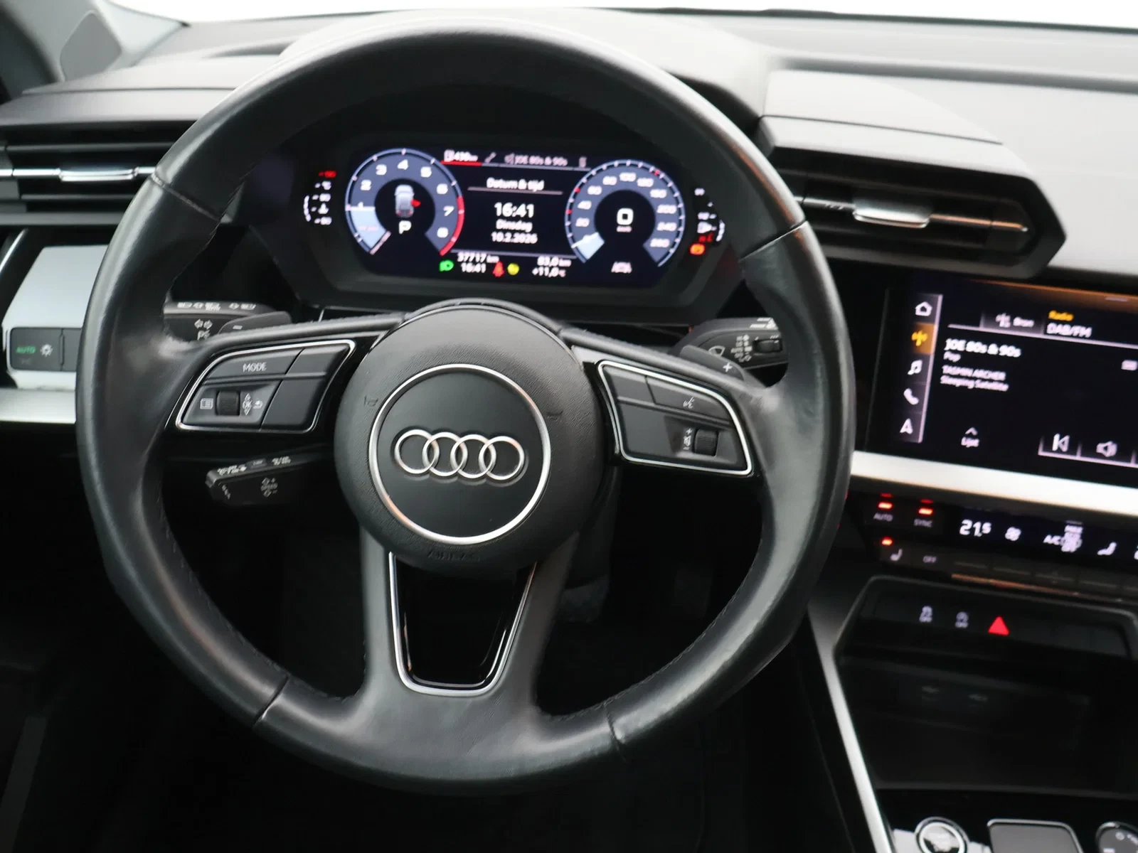 Audi A3 Sportback 30TFSI Business Edition Attraction 110PK *AUTOMAAT*CRUISE*KEYLESS GO*VIRTUAL COCKPIT*APP-C