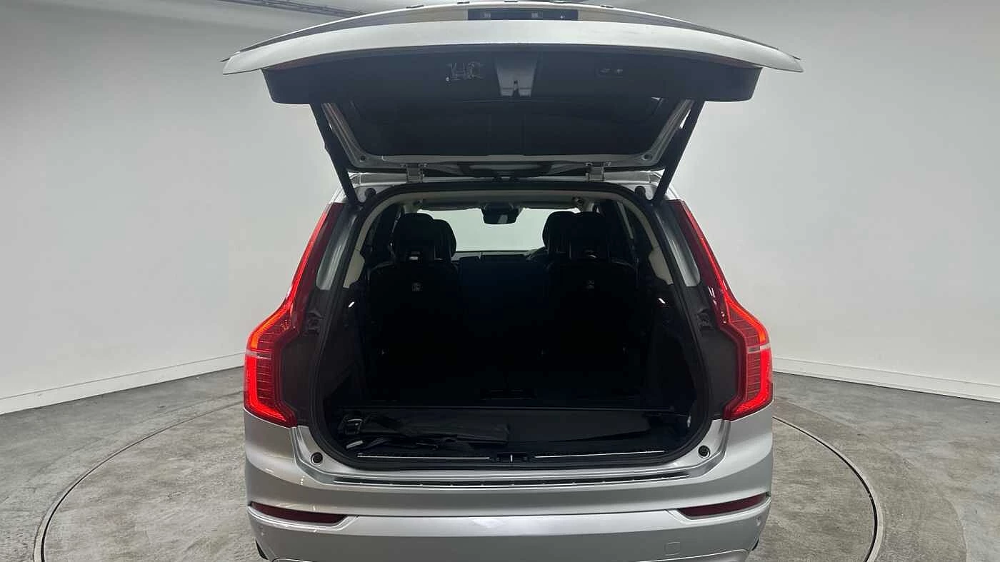 Volvo-XC90-image-14