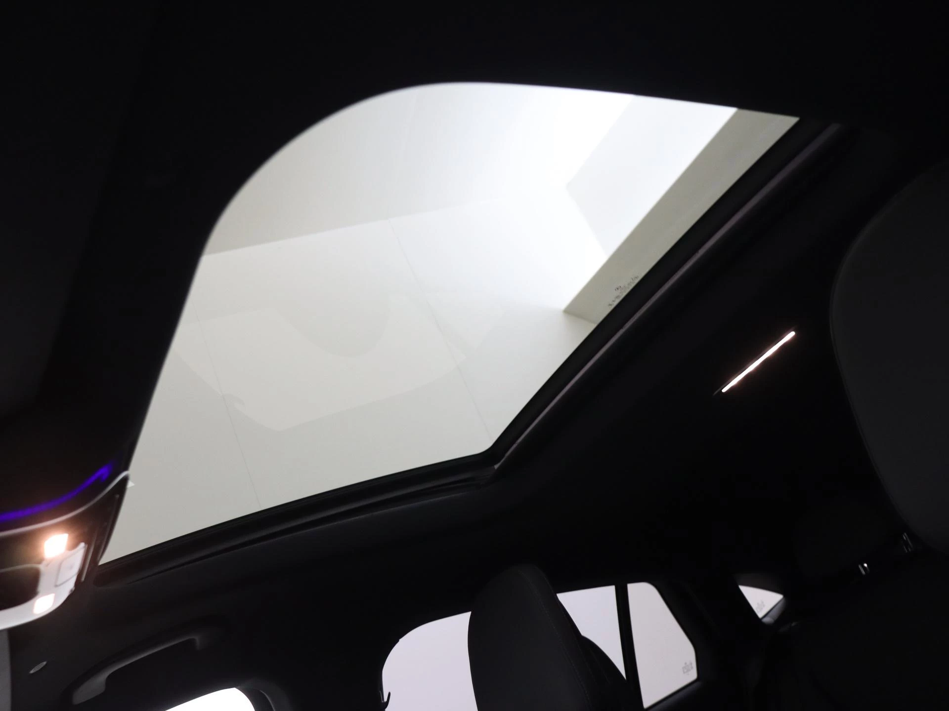 Mercedes-Benz-GLC-image-26