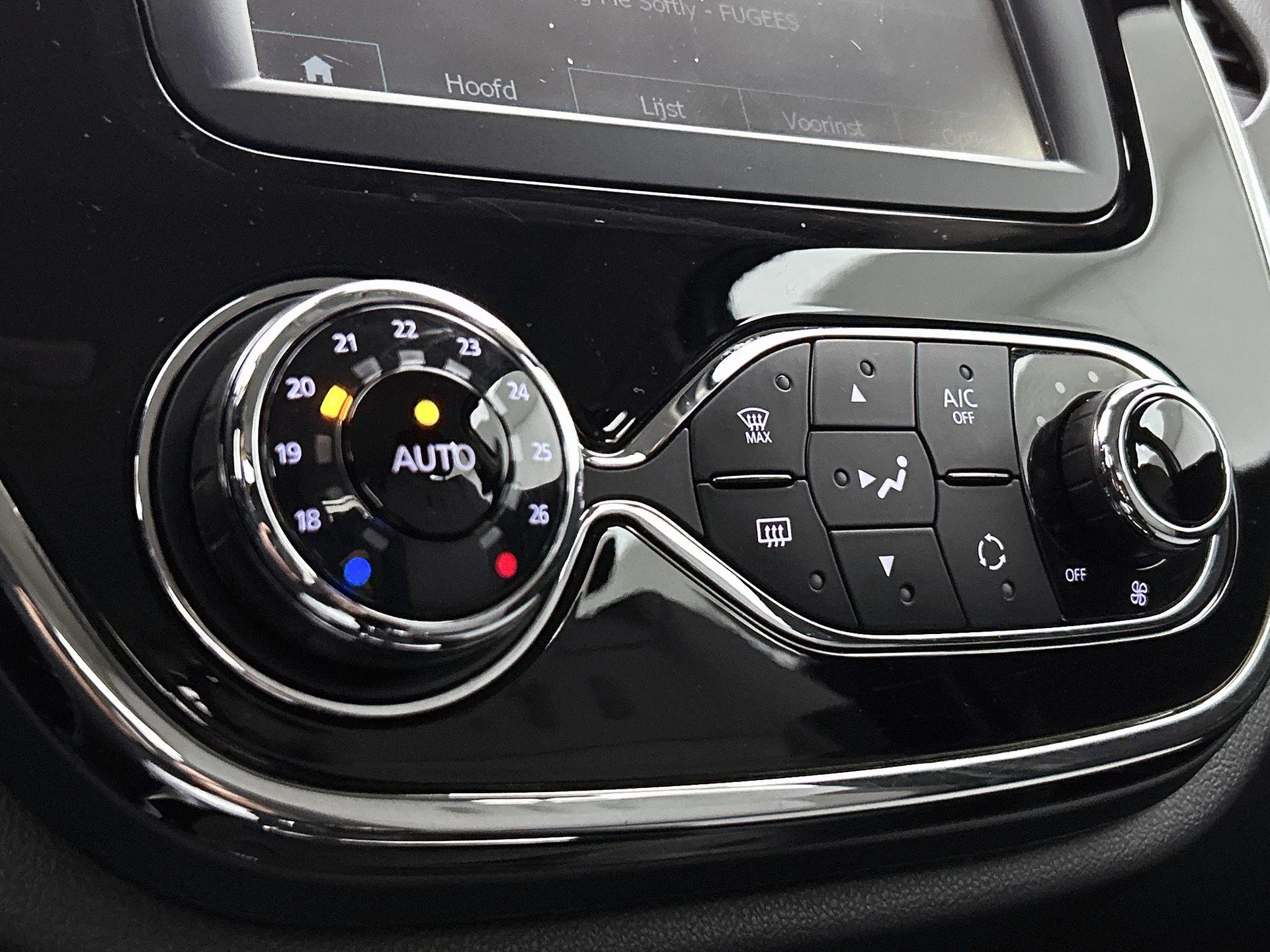 Renault-Captur-image-14