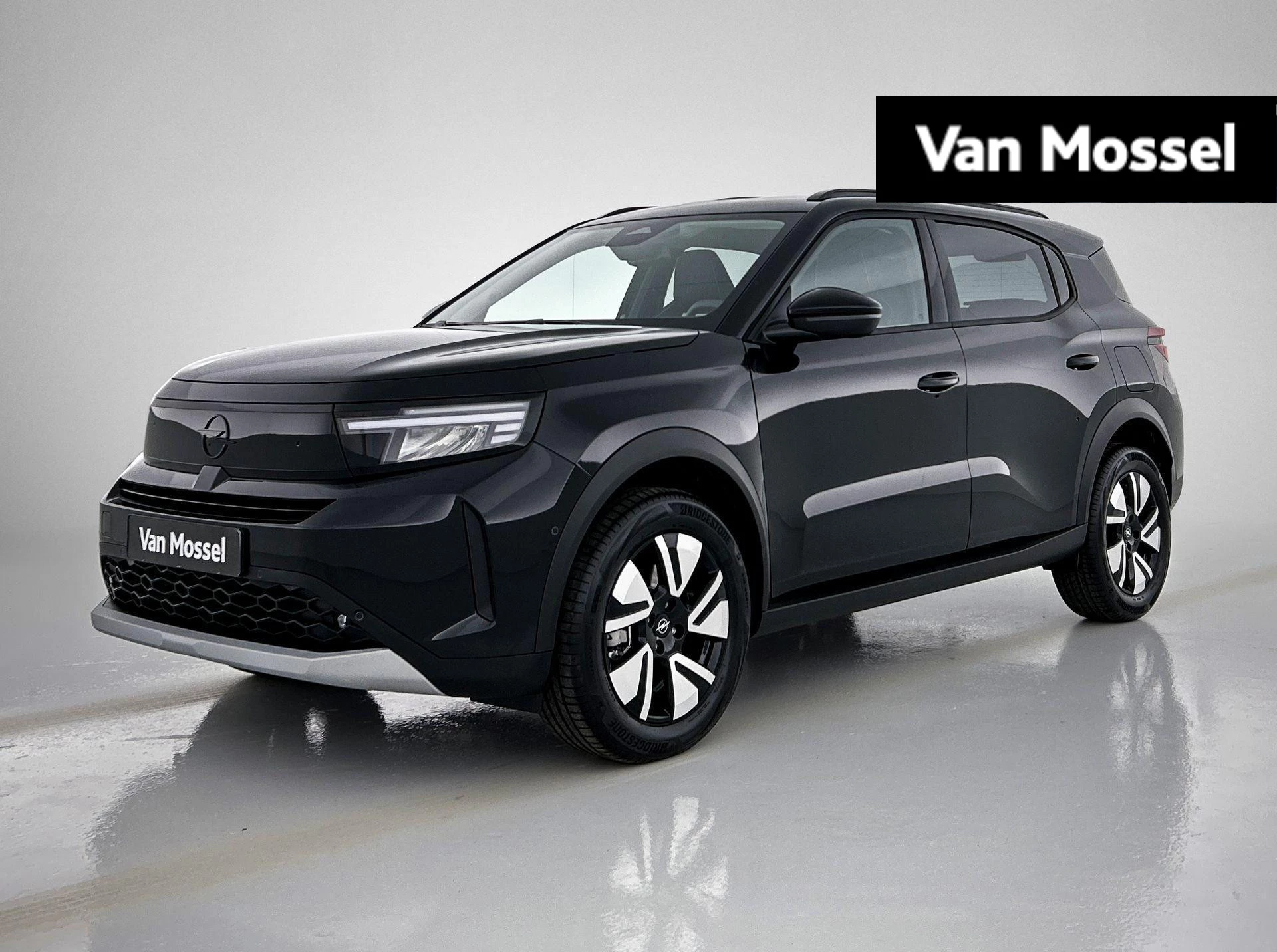 Opel-Frontera-image-0