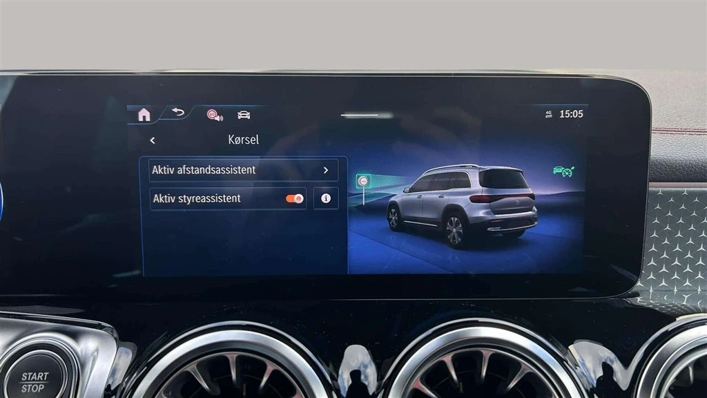 Mercedes-Benz-EQB-image-18