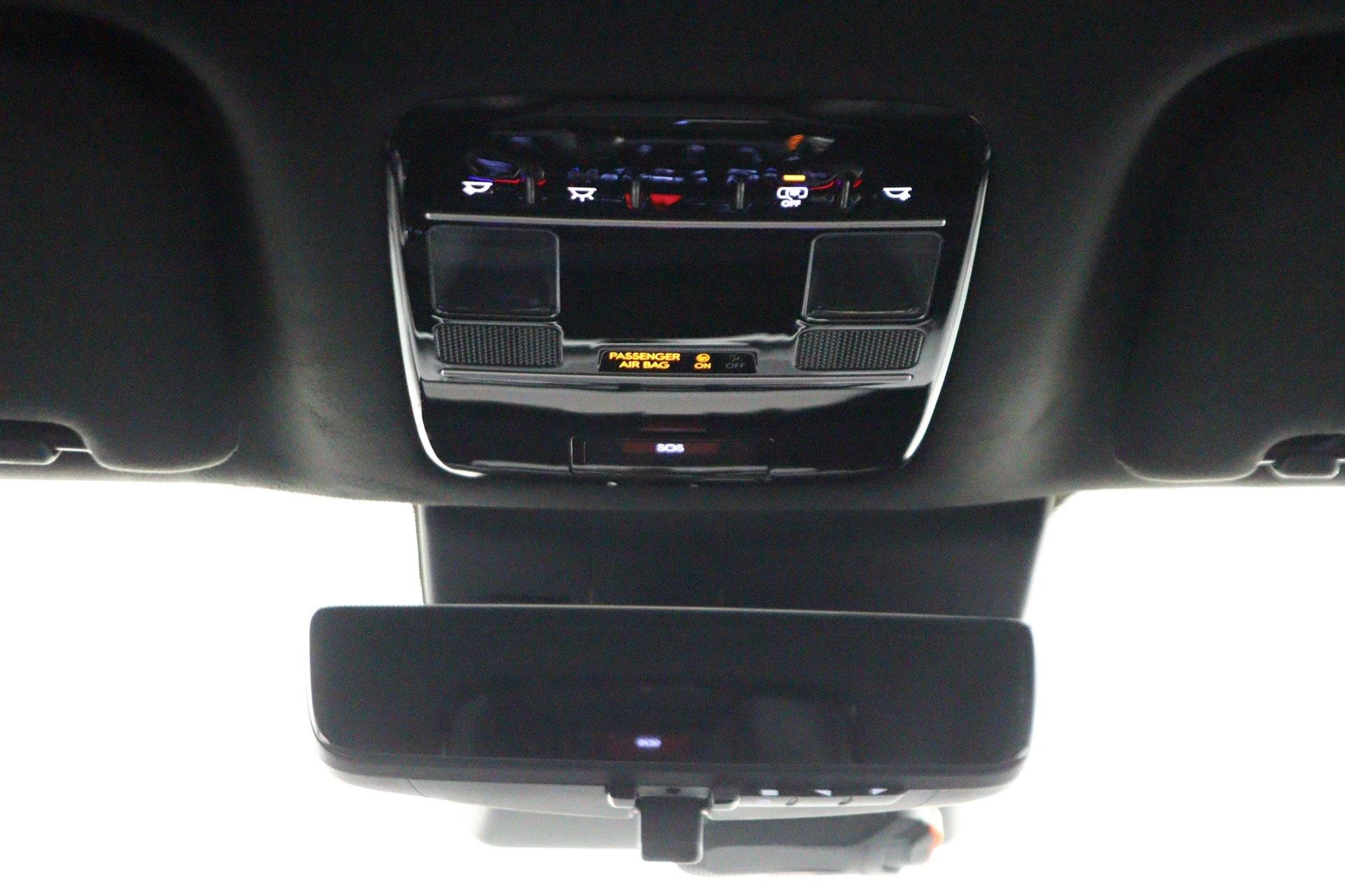 Hyundai-Santa Fe-image-35