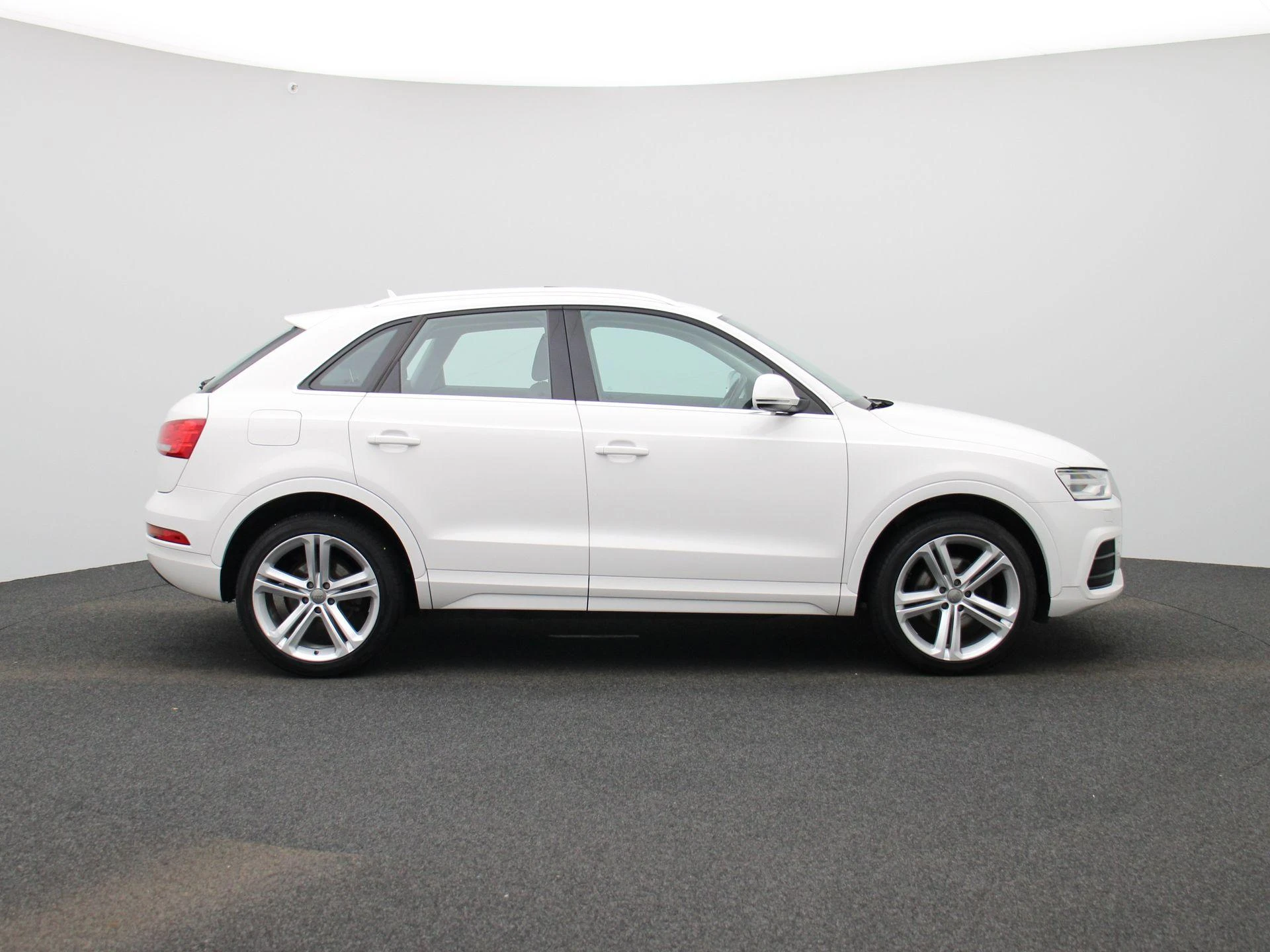 Audi-Q3-image-5