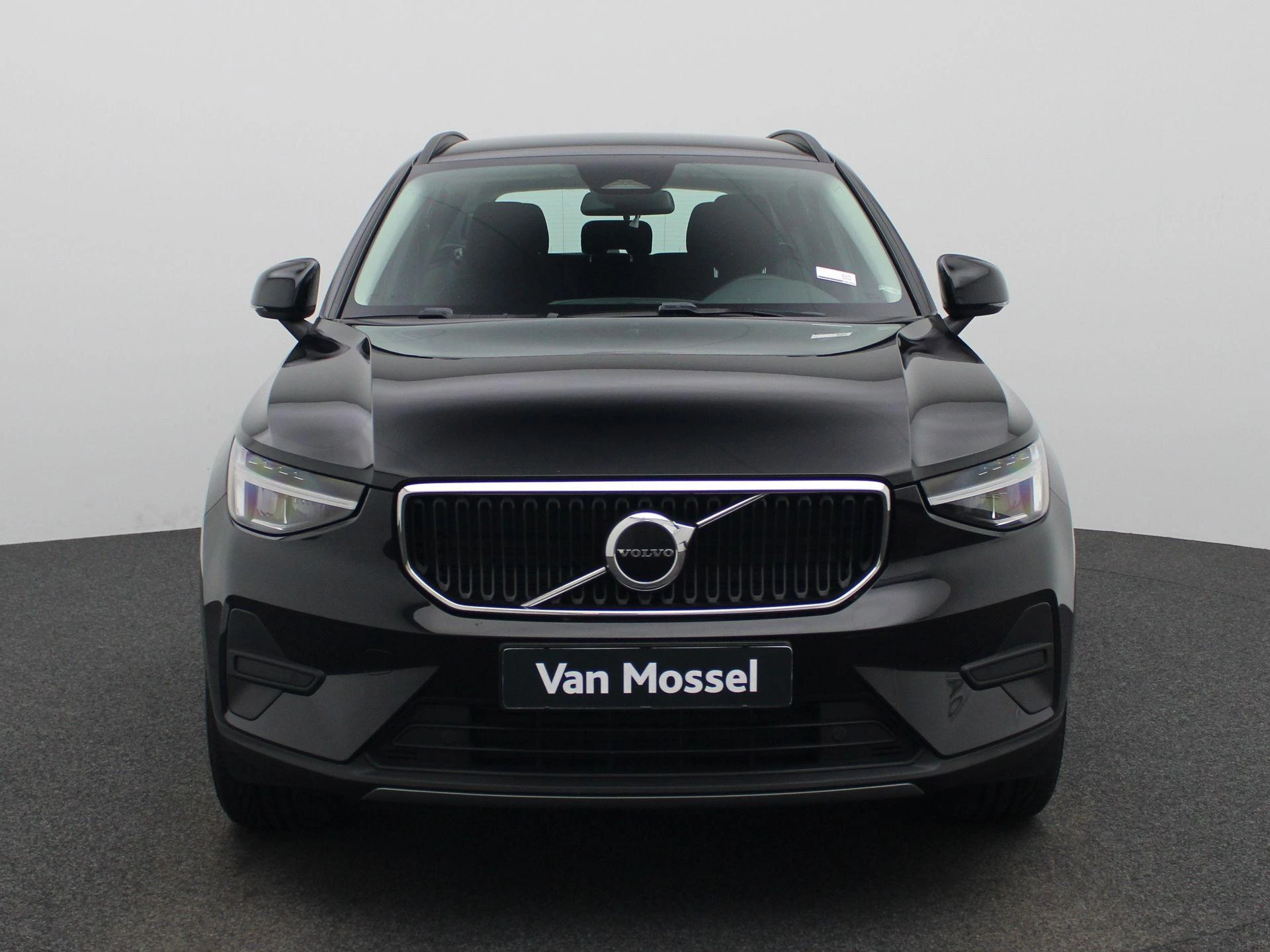 Volvo-XC40-image-2