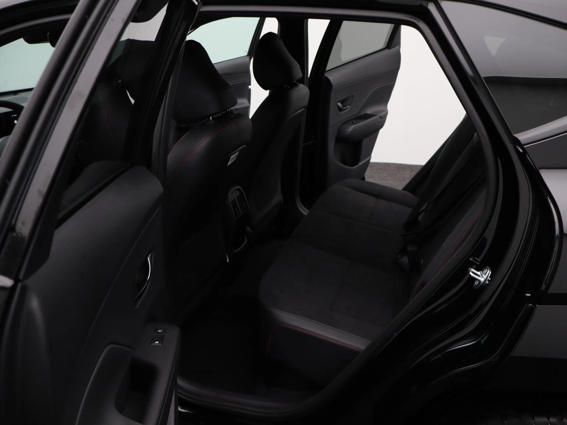 Hyundai-Kona-image-11