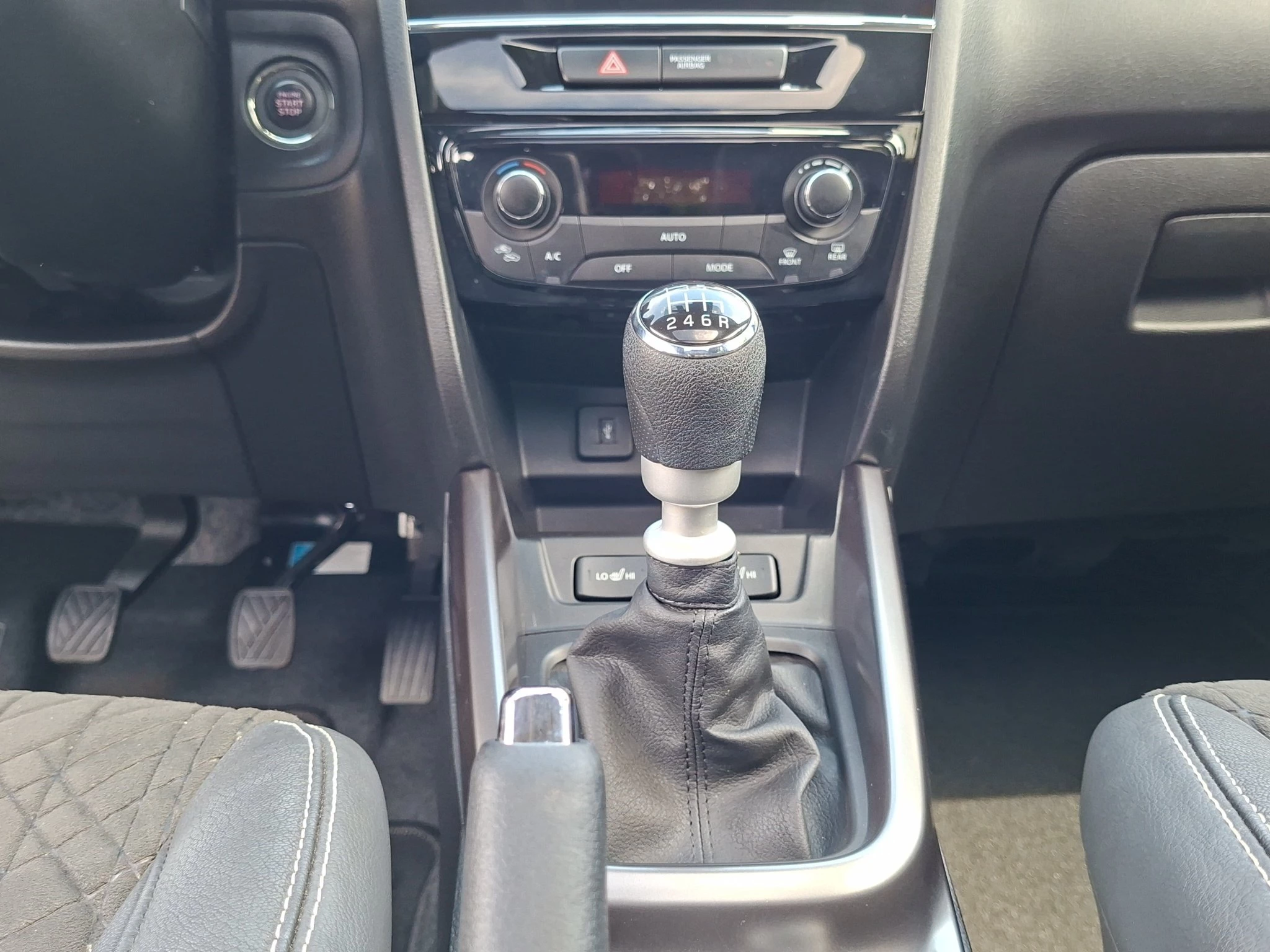 Suzuki Vitara Comfort 1.4 4x4 LED | Pano | ACC | RFK | SHZ | PDC | LMF | Navi