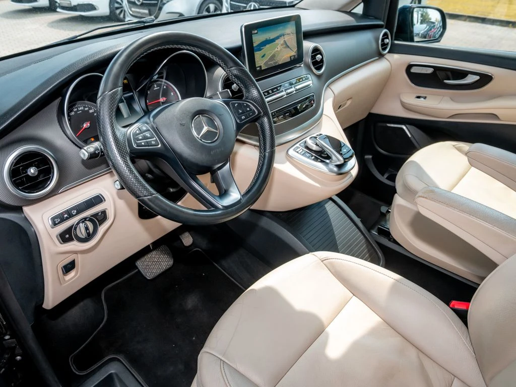Mercedes-Benz-V-Klasse 250 d-image-6