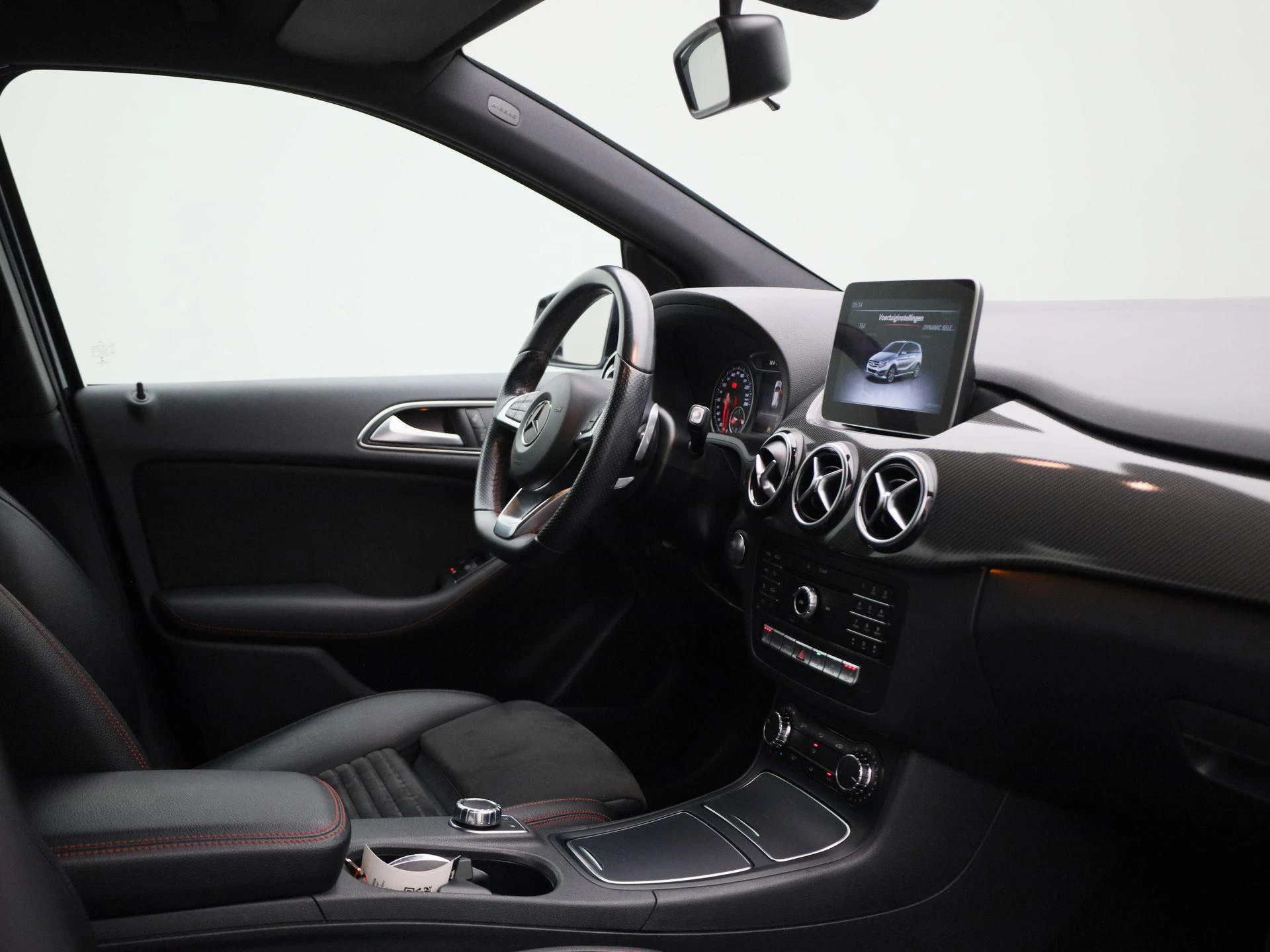 Mercedes-Benz-B-Klasse-image-34
