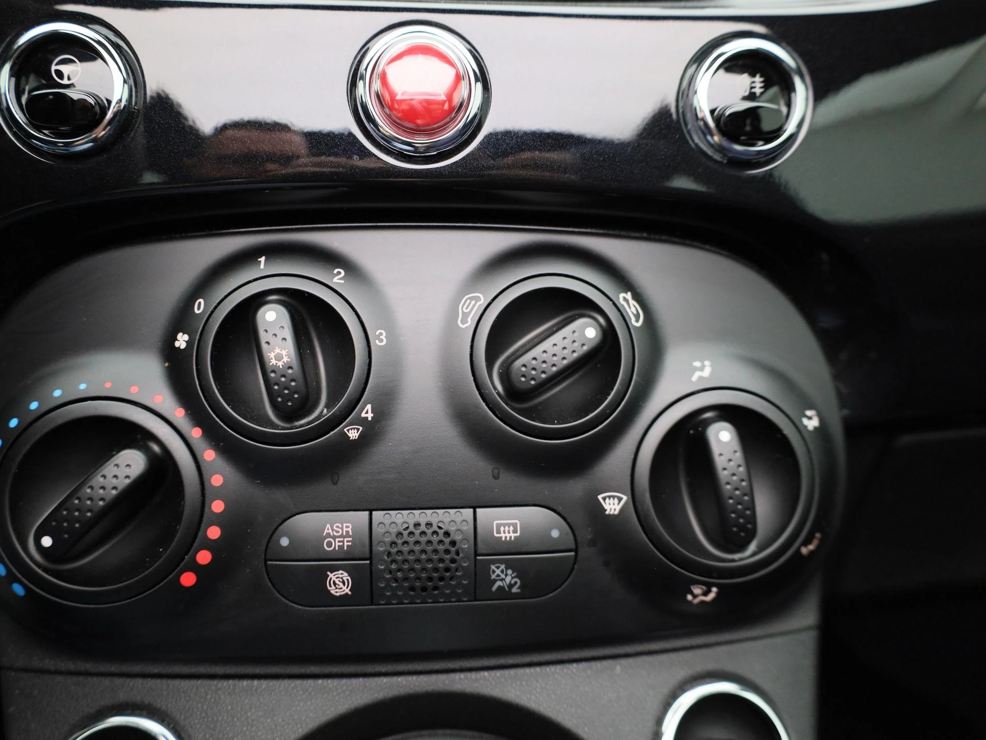 Fiat-500C-image-22