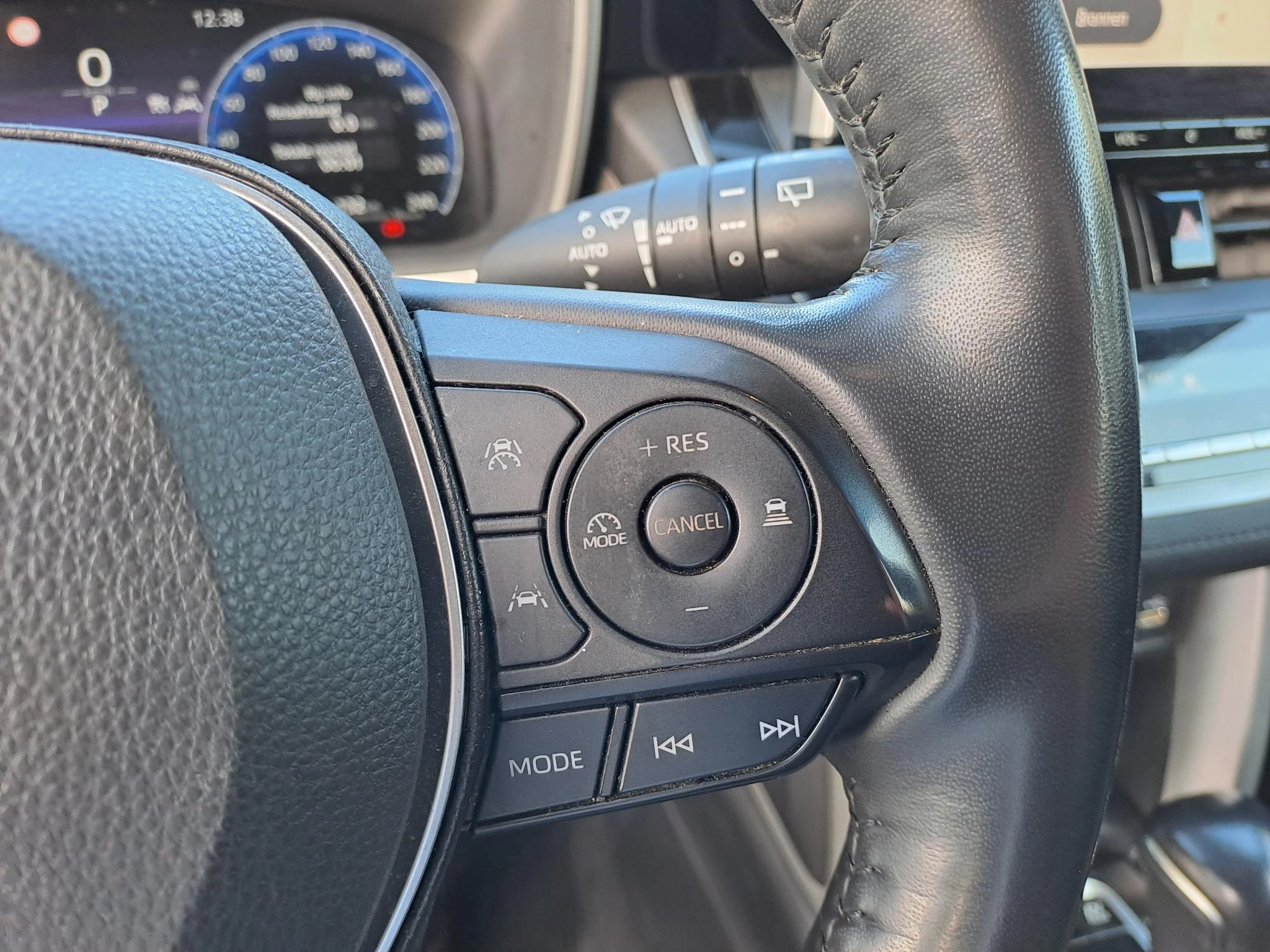 Toyota-Corolla Cross-image-20