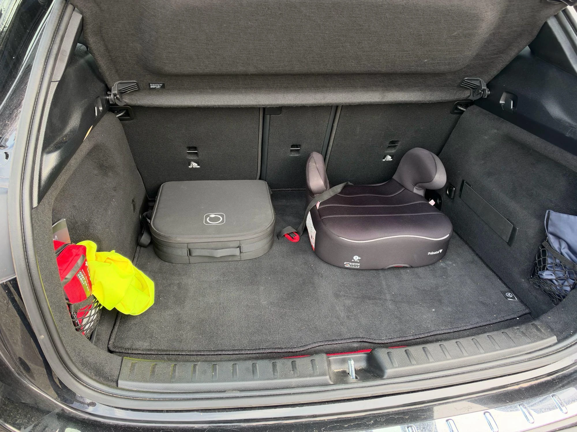Mercedes-Benz-GLA-image-8