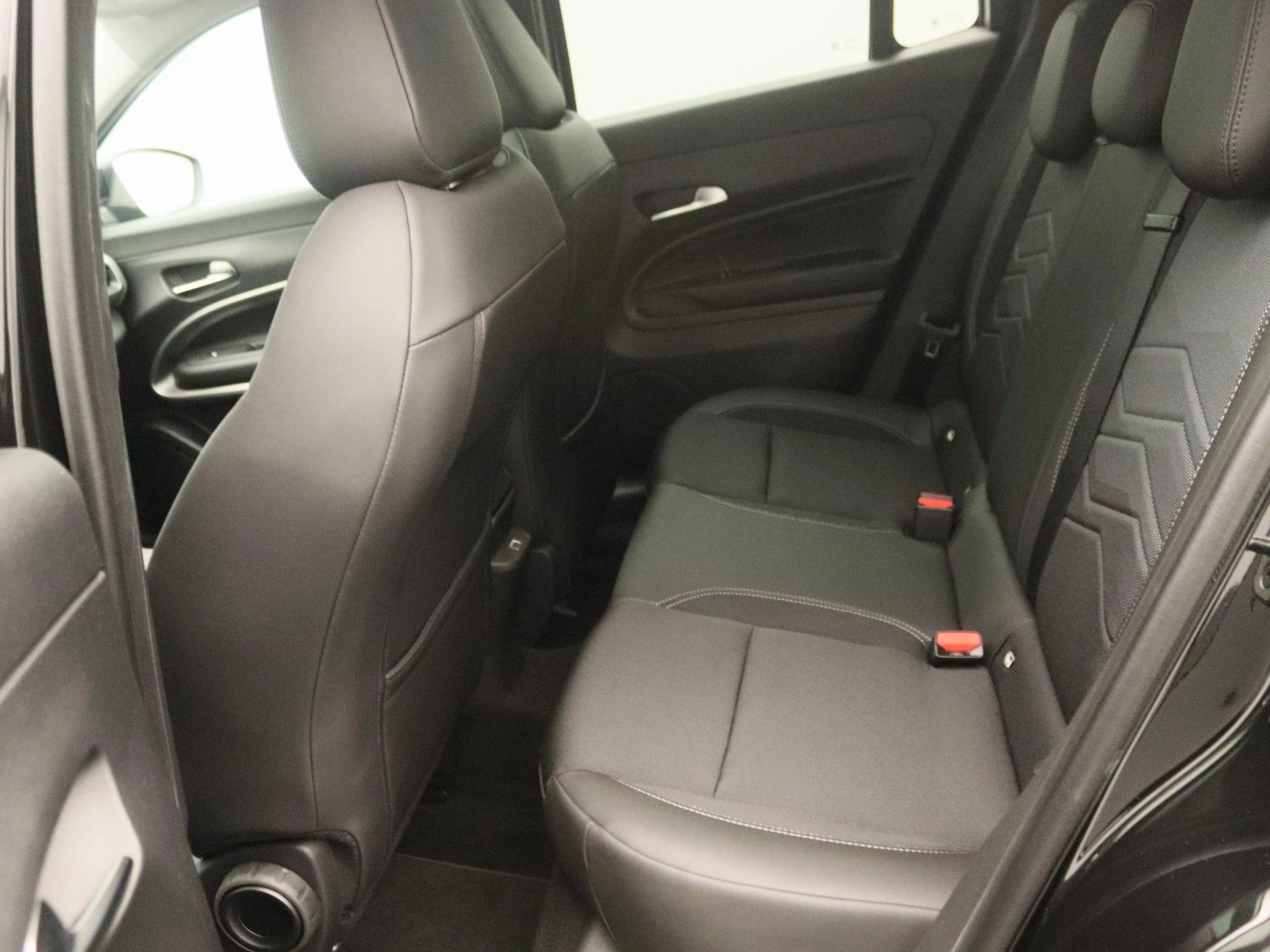 Jeep-Avenger-image-13