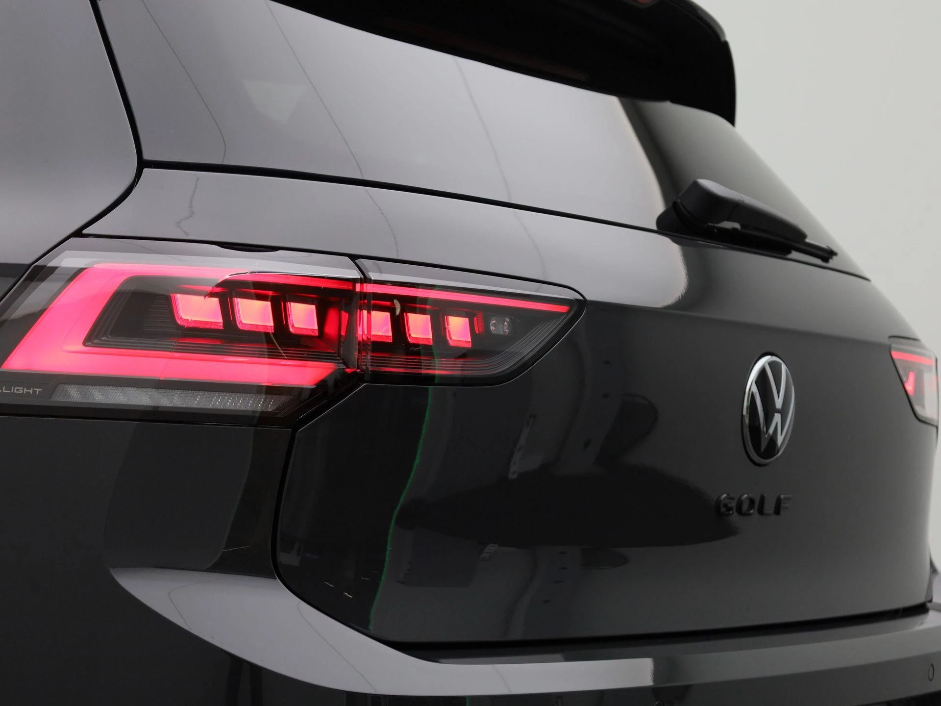 Volkswagen-Golf-image-47