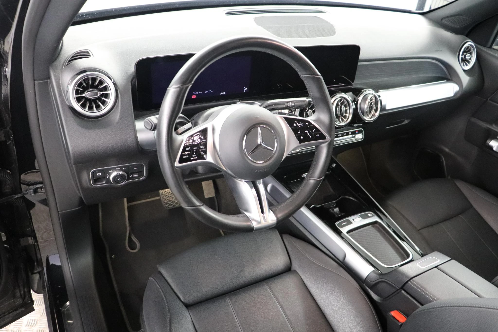 Mercedes-Benz EQB EQB 300 4MATIC Luxury Line