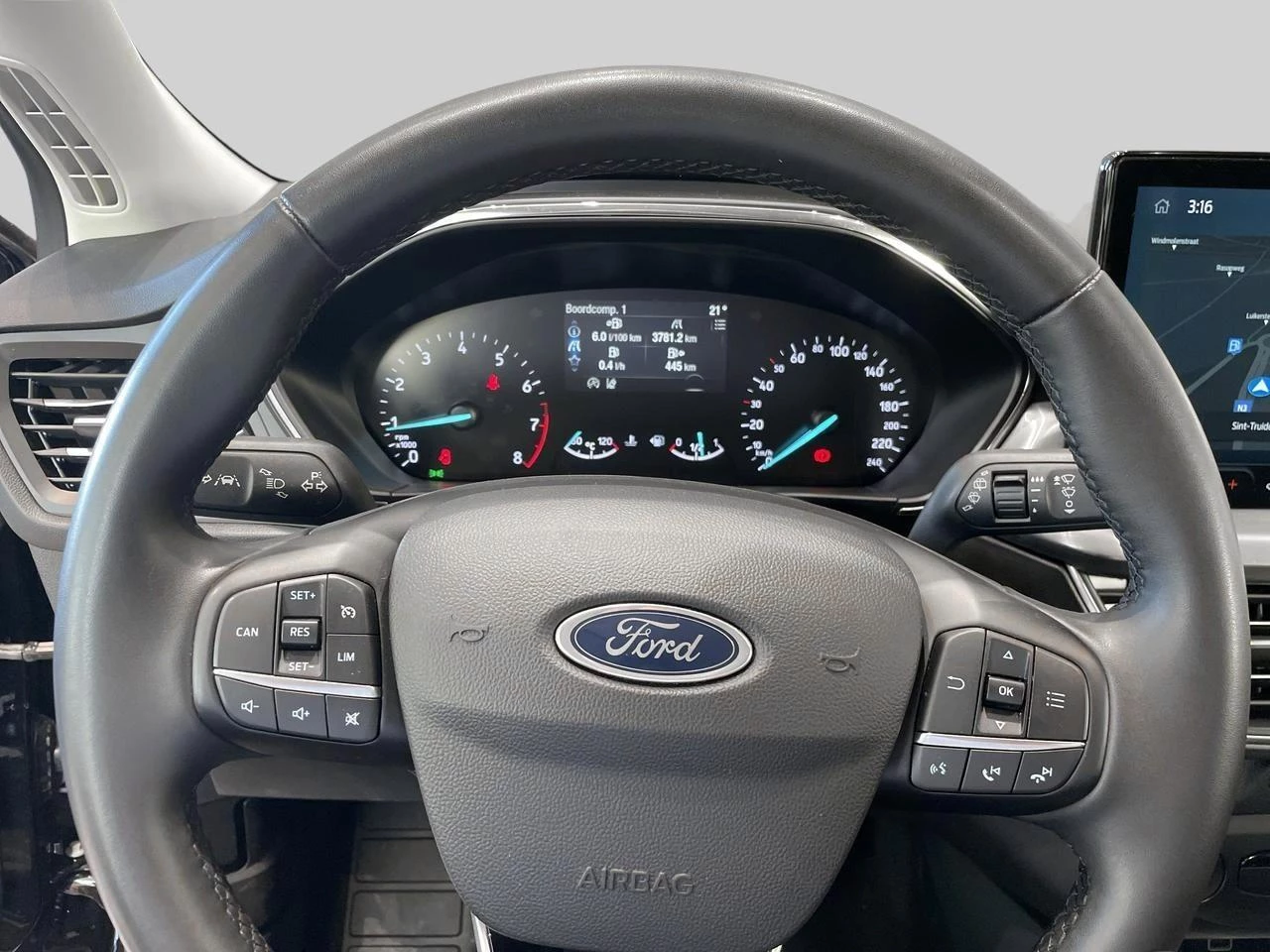 Ford Focus 1.0i EcoBoost MHEV 92kW Titanium