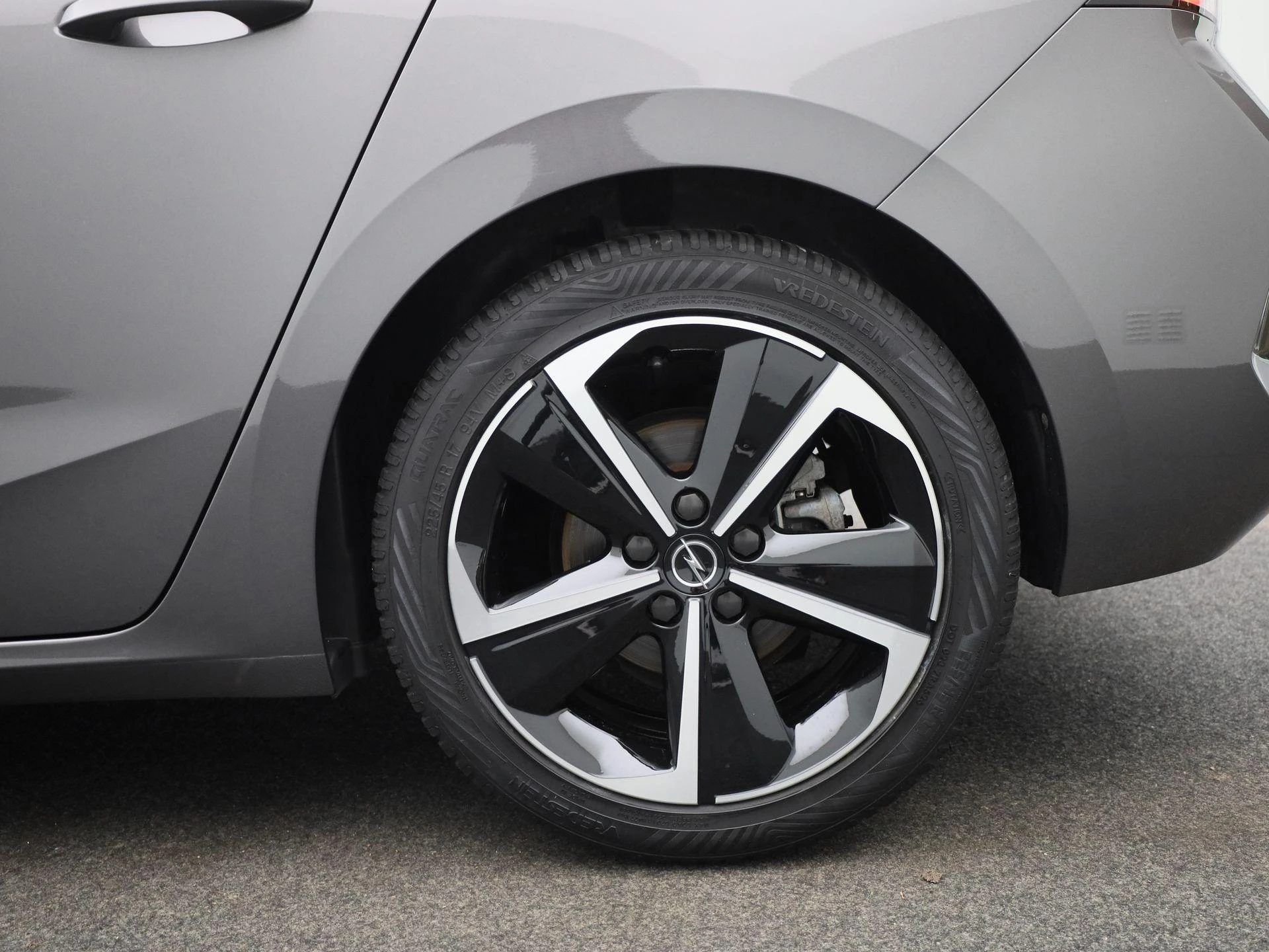 Opel-Astra-image-12
