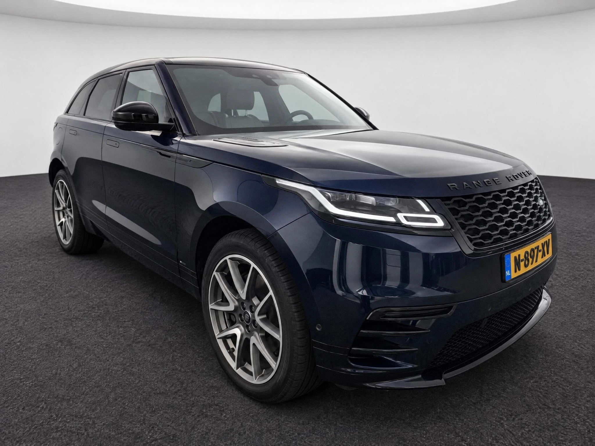 Land Rover-Range Rover Velar-image-7
