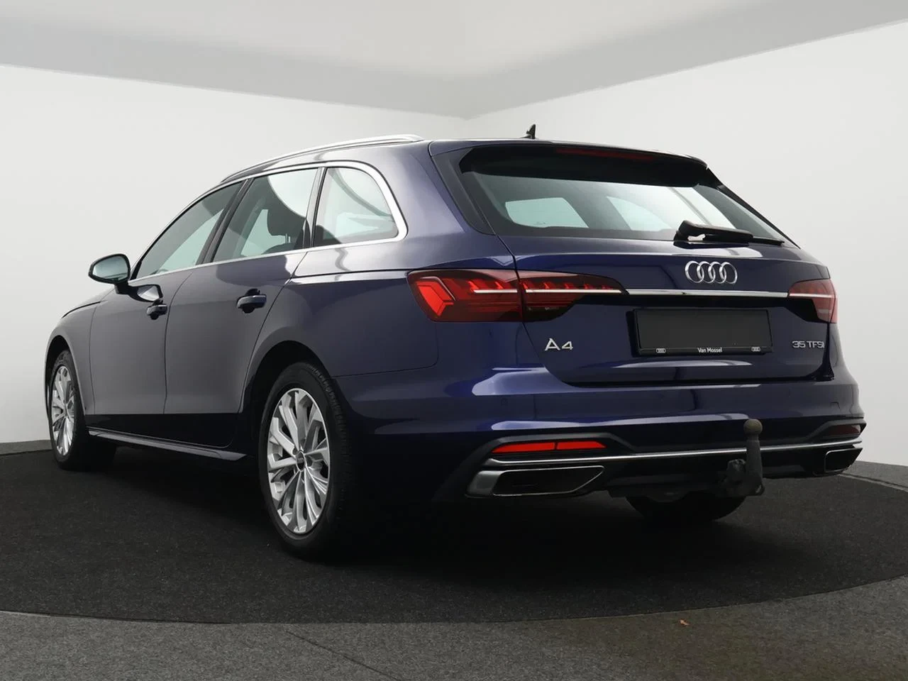 Audi-A4-image-13