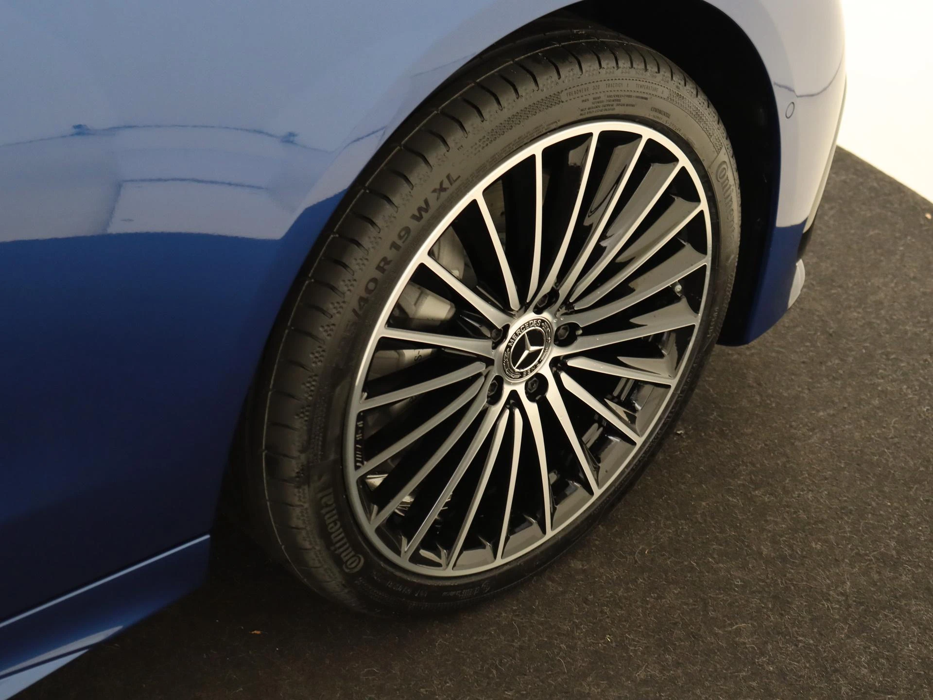 Mercedes-Benz-C-Klasse-image-31