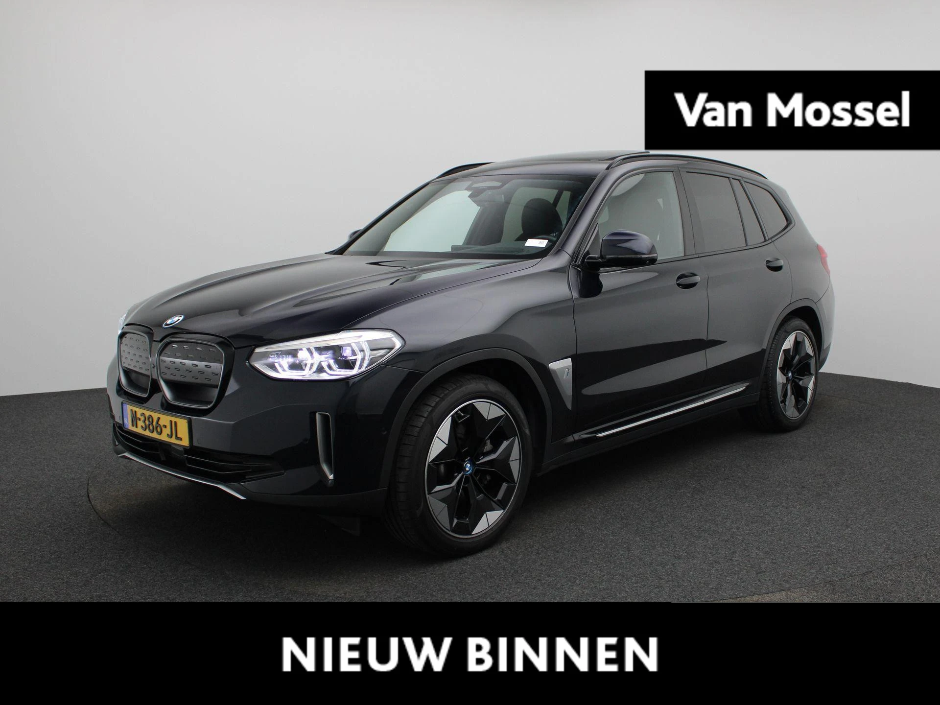 BMW-iX3-image-0
